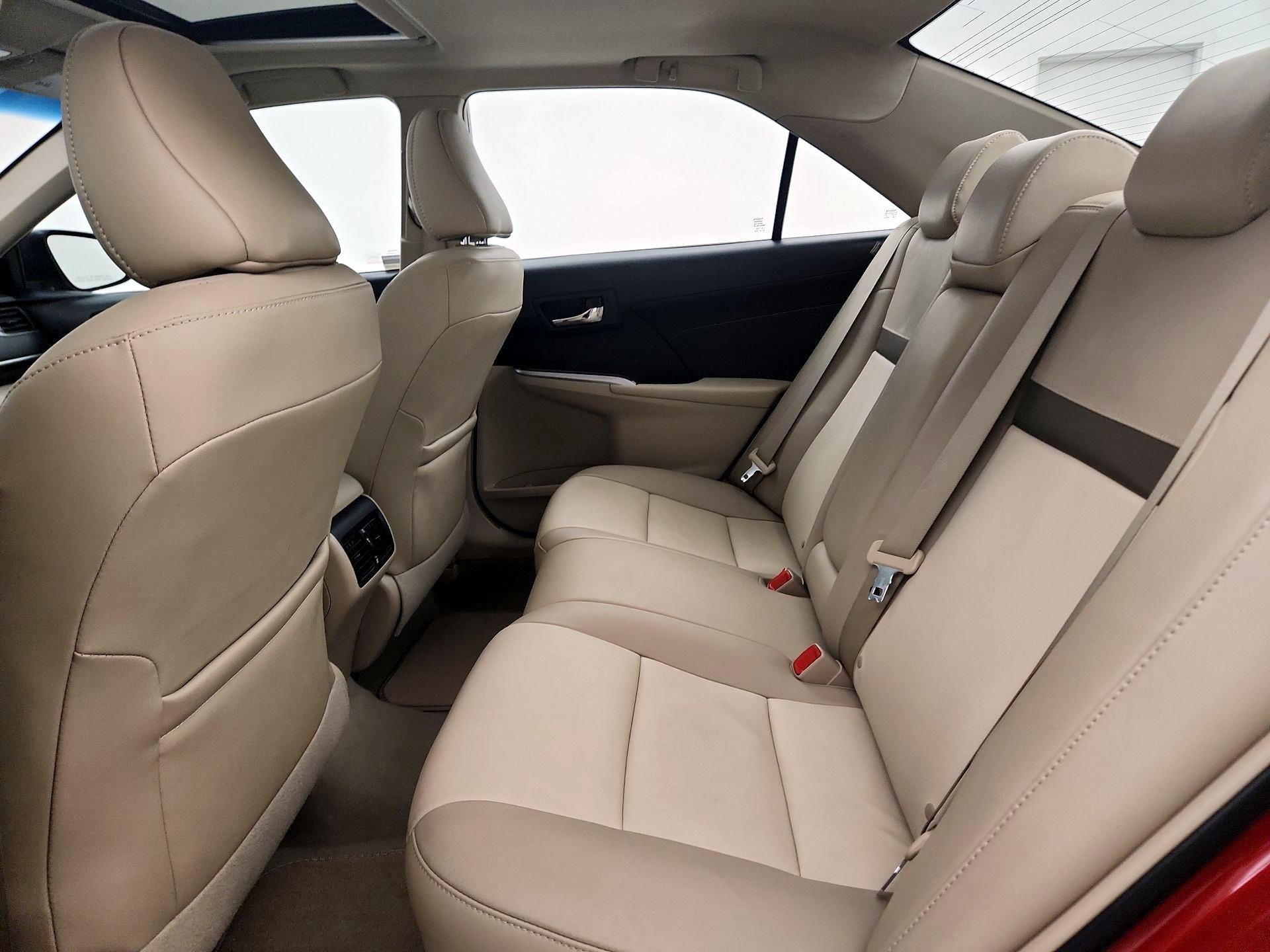 Thumbnail: 2014 Toyota Camry - 20