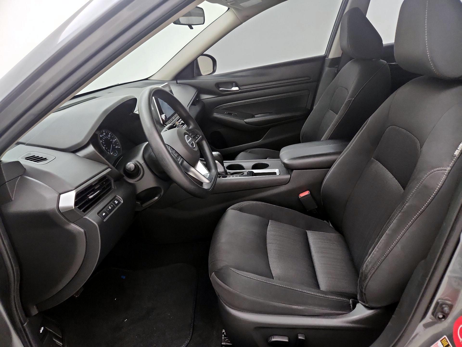 Thumbnail: 2020 Nissan Altima - 11