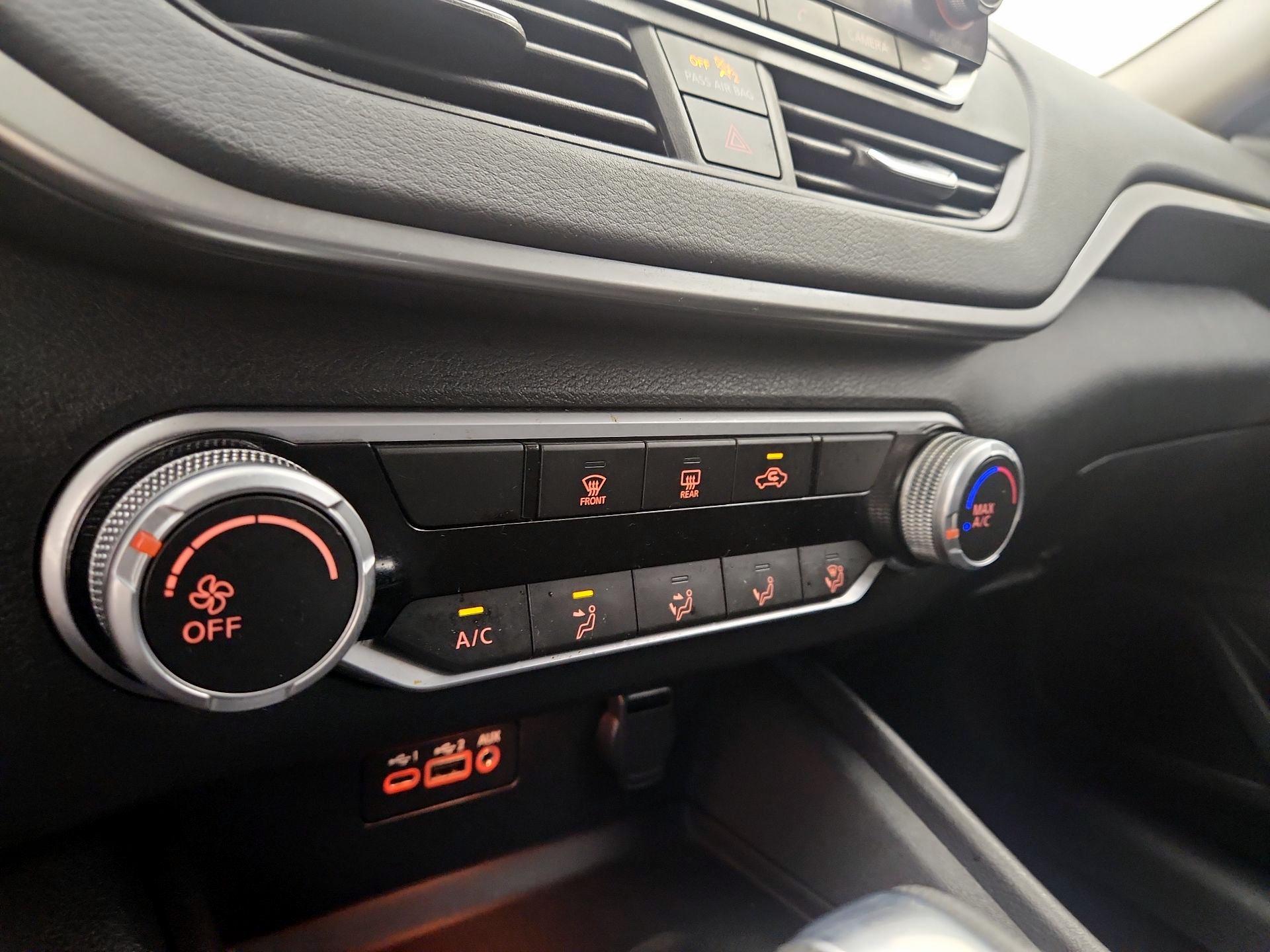 Thumbnail: 2020 Nissan Altima - 16