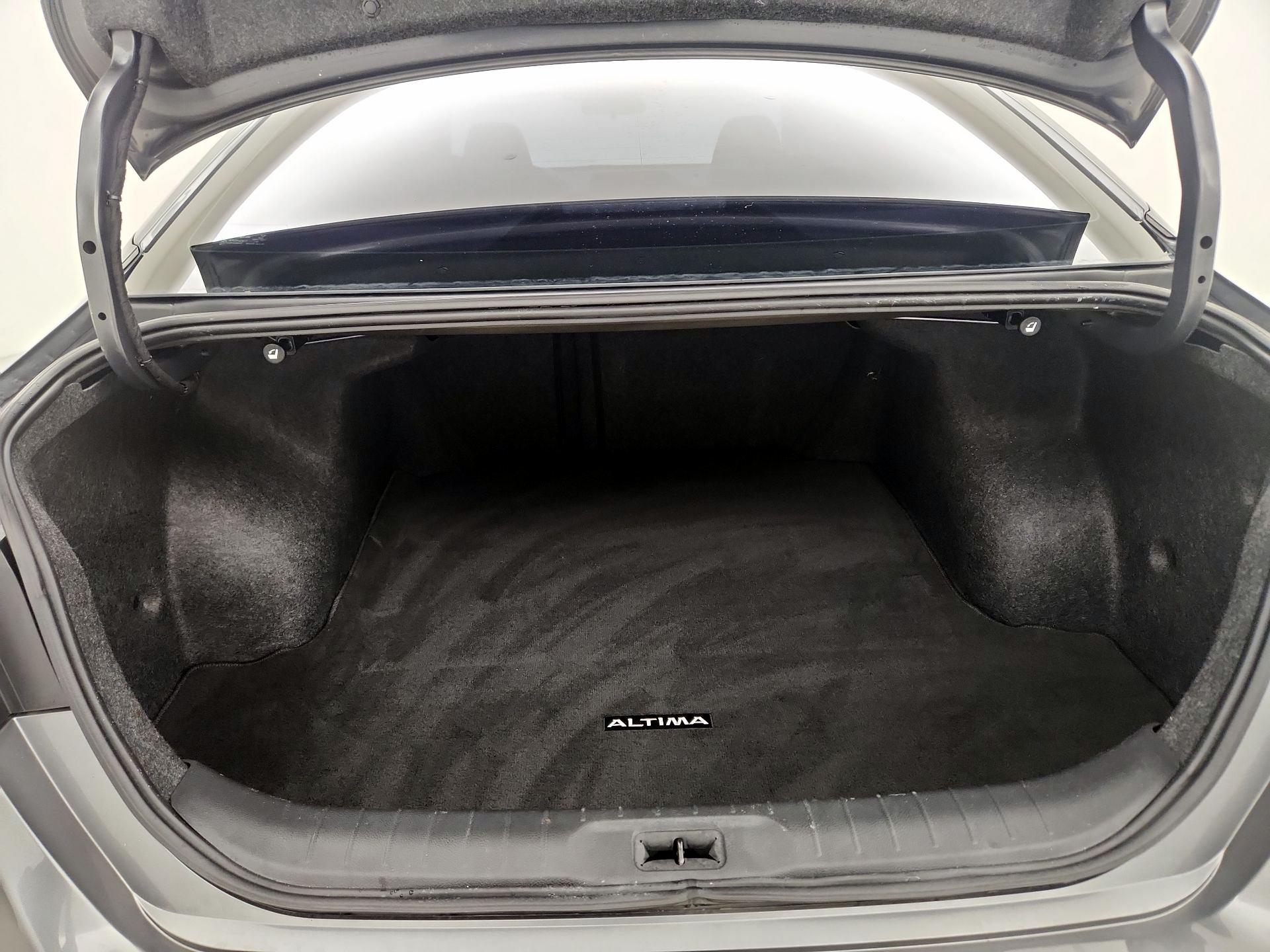 Thumbnail: 2020 Nissan Altima - 20