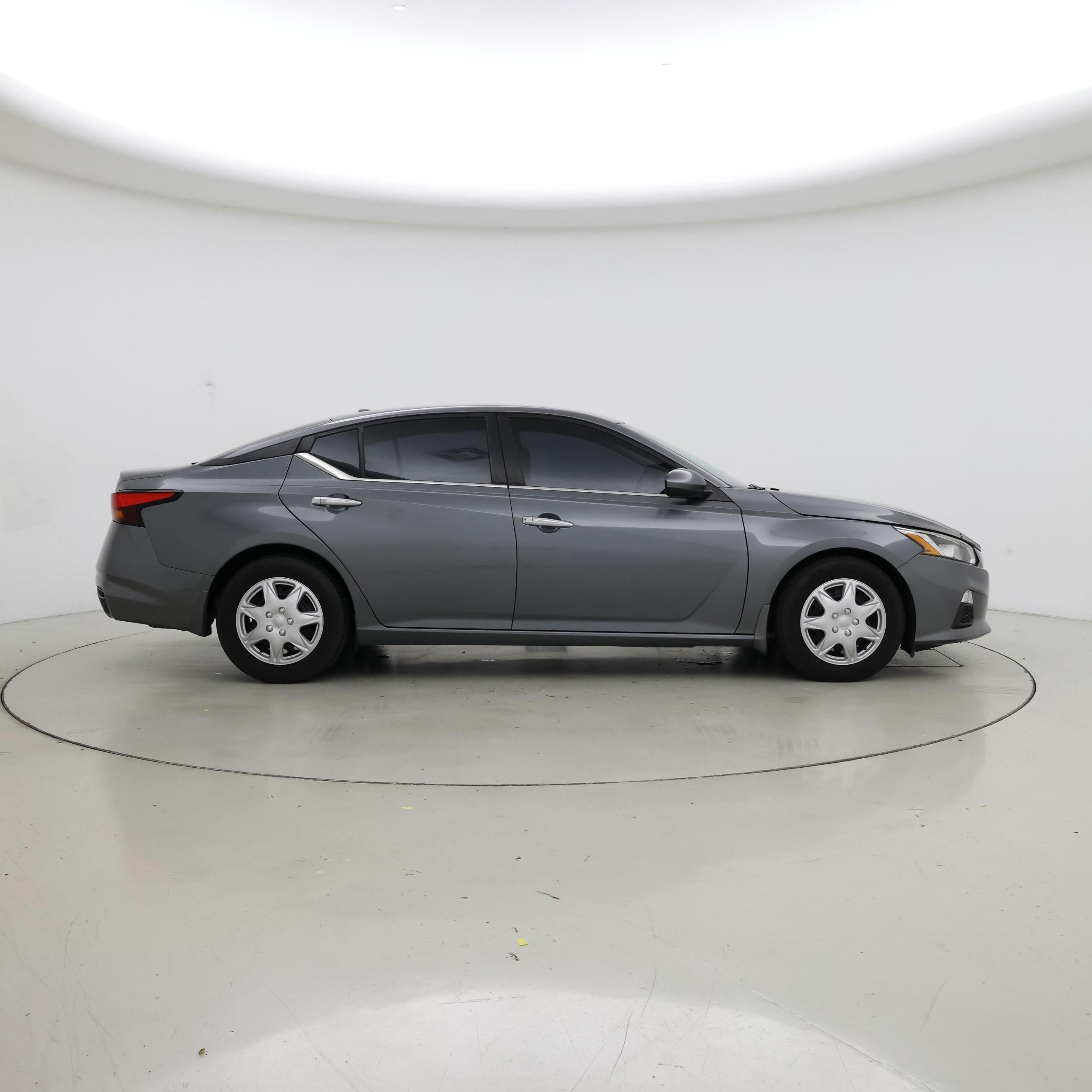 Thumbnail: 2020 Nissan Altima - 7