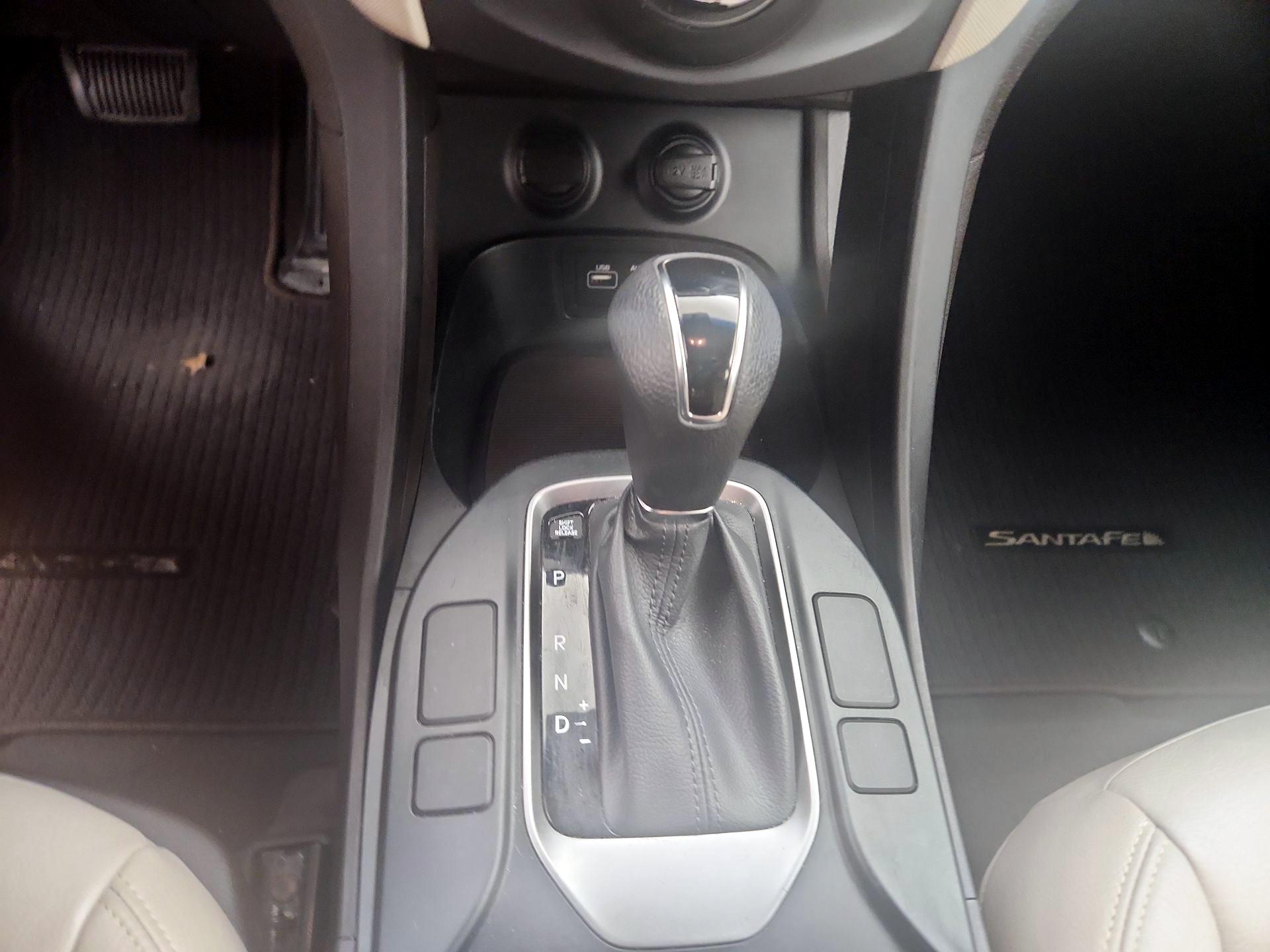 Thumbnail: 2017 Hyundai Santa Fe - 17