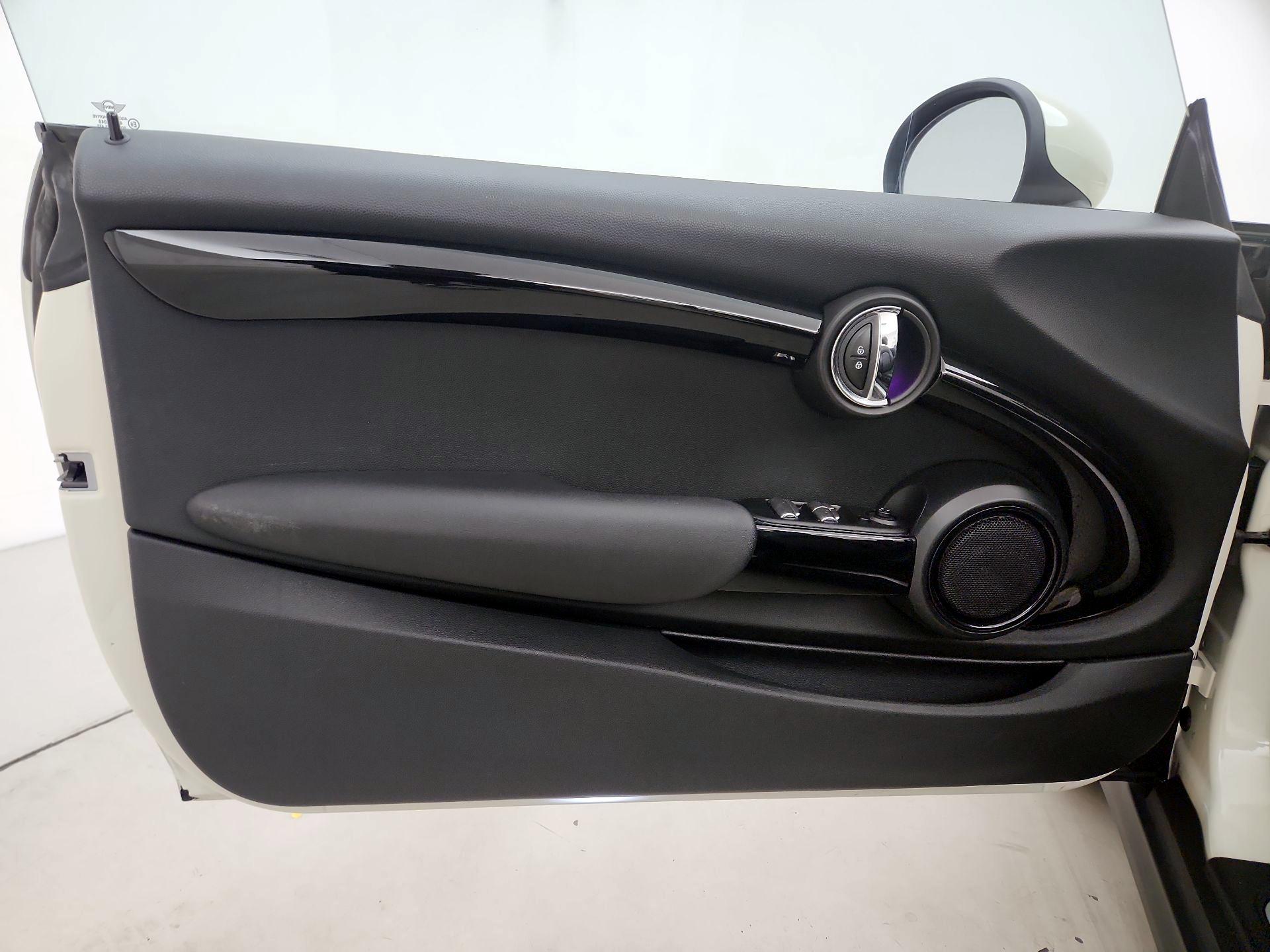 Thumbnail: 2017 MINI Cooper - 12
