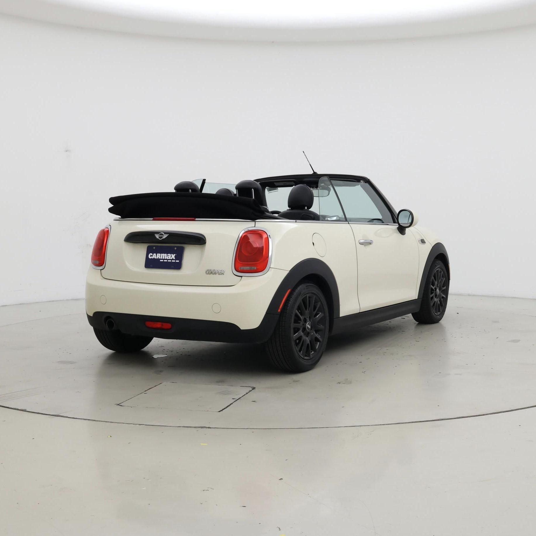 Thumbnail: 2017 MINI Cooper - 8