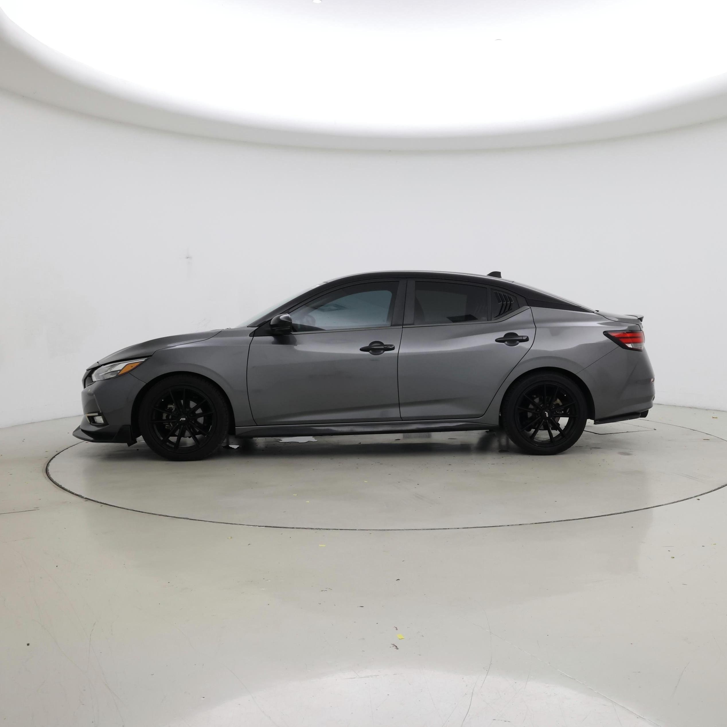 Thumbnail: 2021 Nissan Sentra - 3
