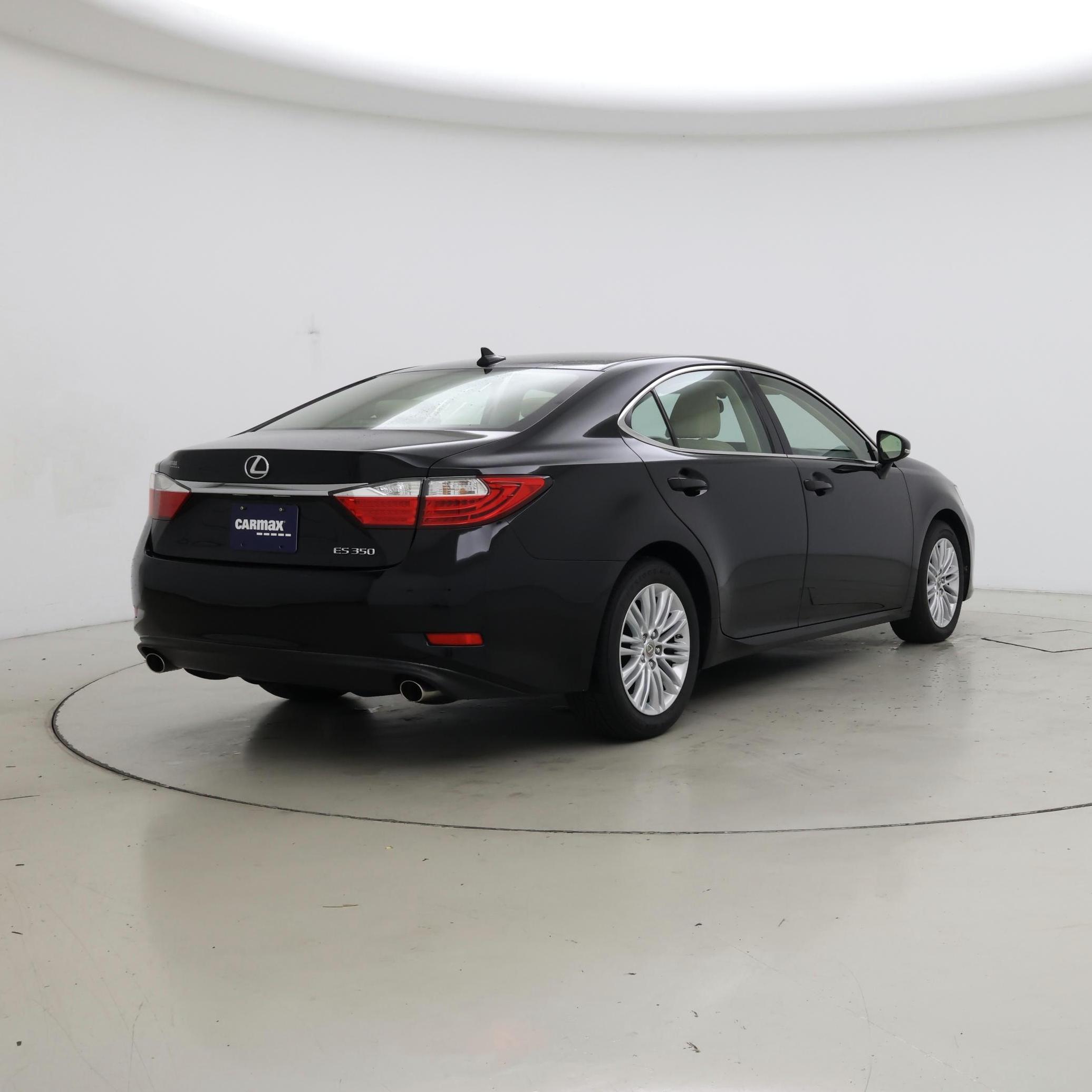 Thumbnail: 2014 Lexus ES - 8