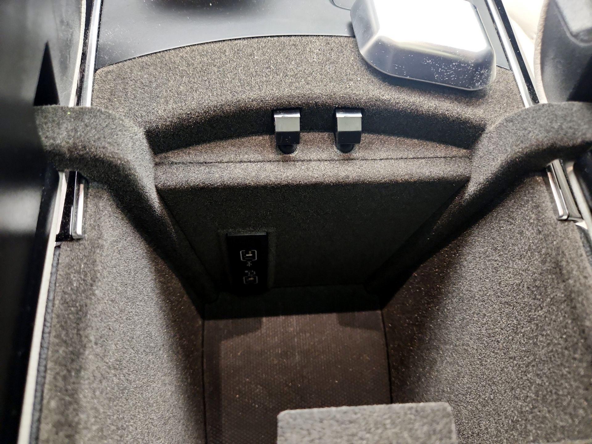 Thumbnail: 2019 Mercedes-Benz GLS - 19