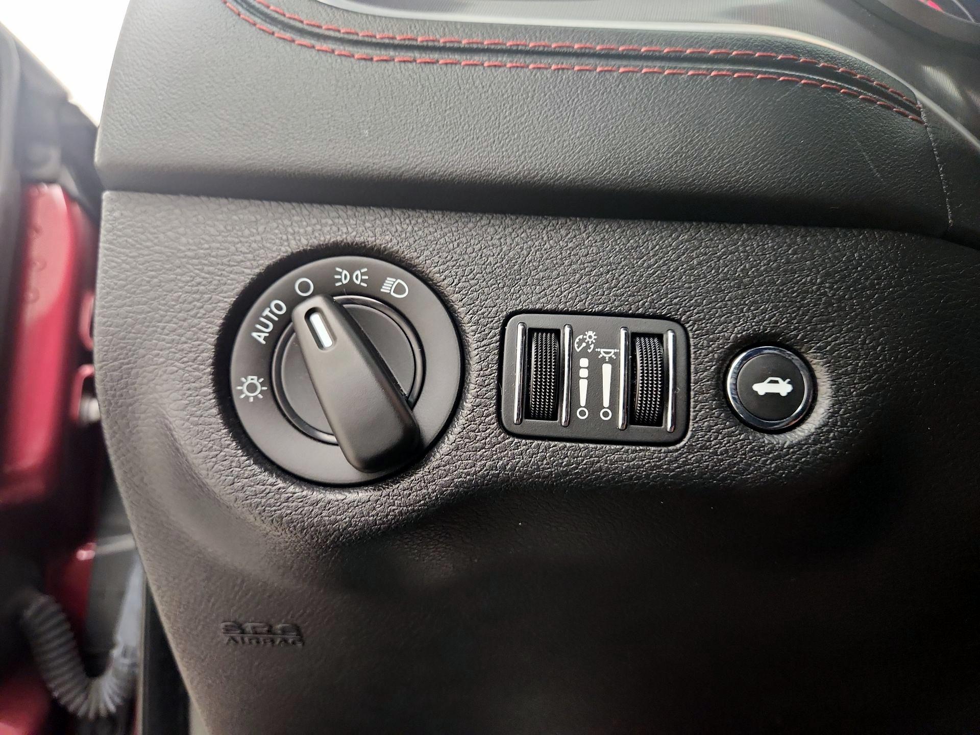 Thumbnail: 2020 Dodge Charger - 13