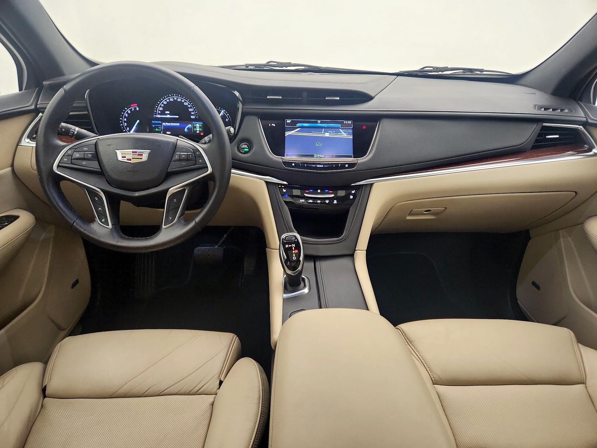 Thumbnail: 2017 Cadillac XT5 - 9