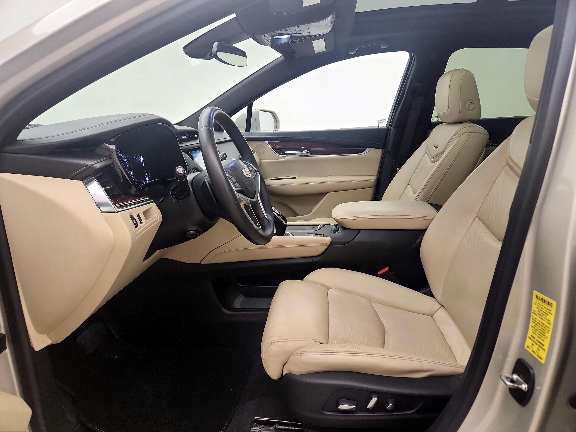 Thumbnail: 2017 Cadillac XT5 - 11