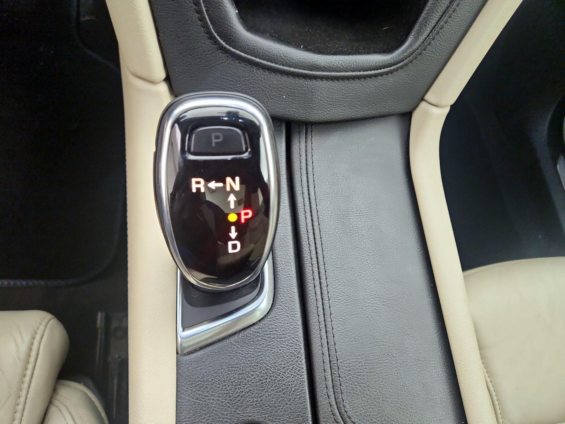 Thumbnail: 2017 Cadillac XT5 - 18