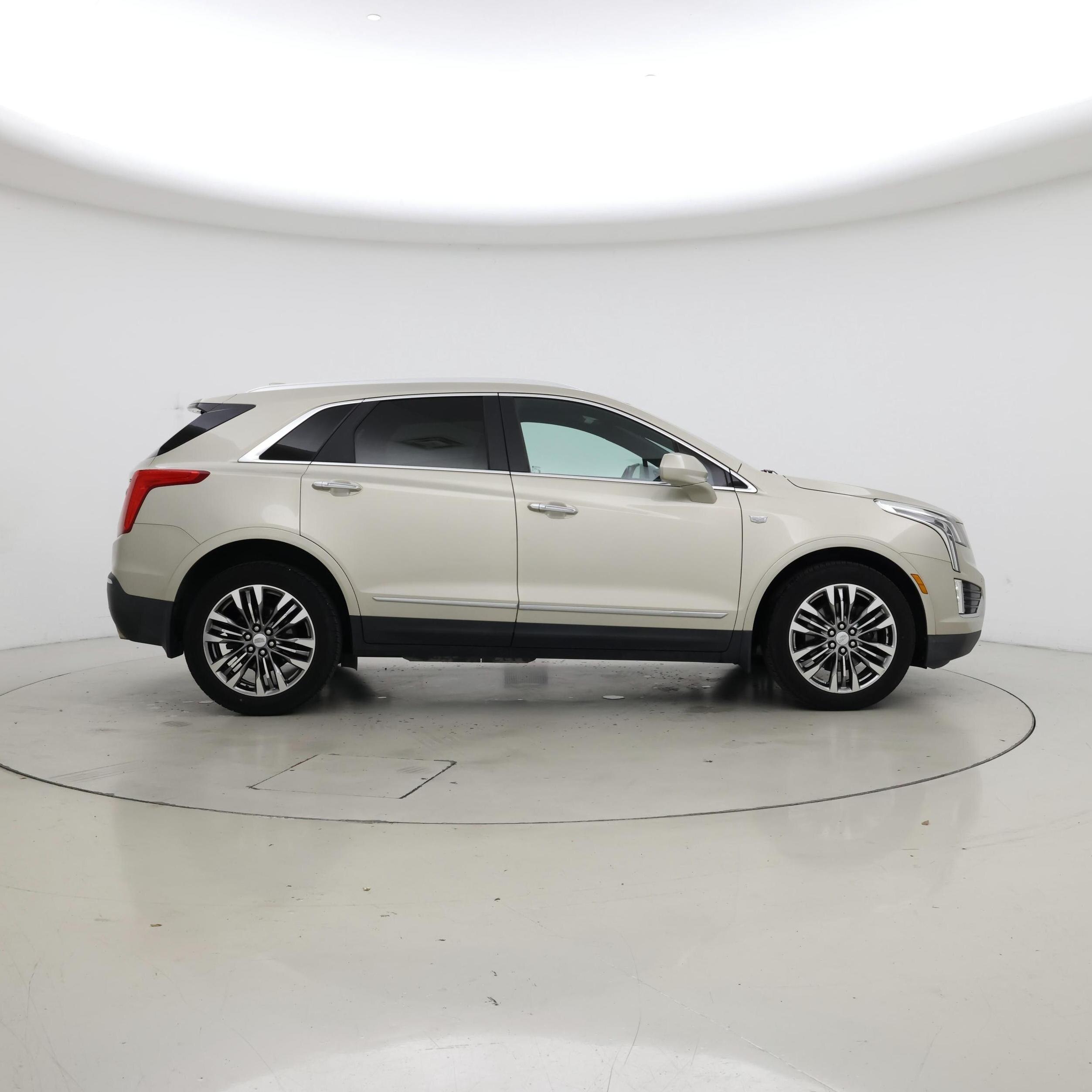 Thumbnail: 2017 Cadillac XT5 - 7