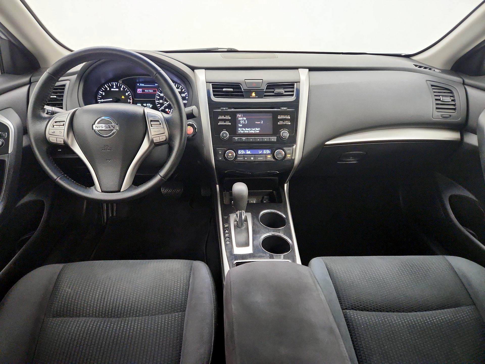 Thumbnail: 2014 Nissan Altima - 9