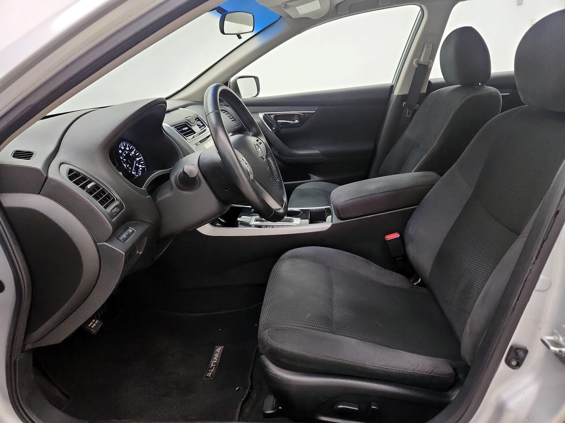 Thumbnail: 2014 Nissan Altima - 11