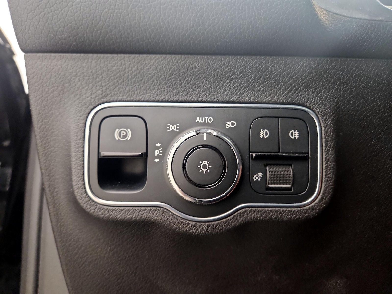 2021 Mercedes-Benz GLB Base - Photo 14