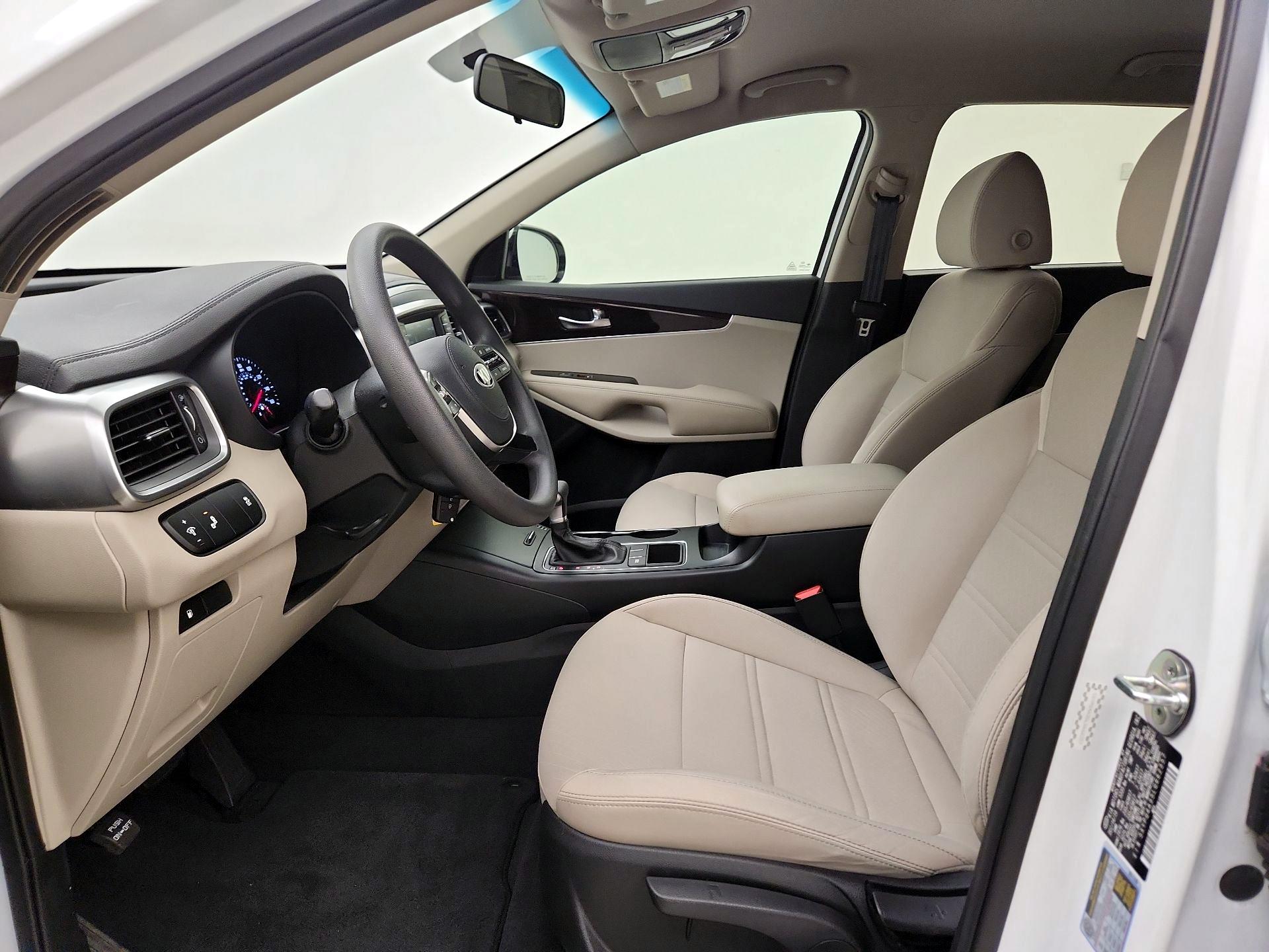 Thumbnail: 2020 Kia Sorento - 11