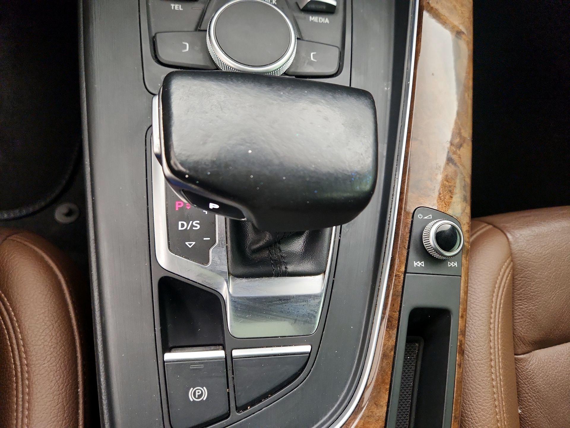 Thumbnail: 2017 Audi A4 - 17