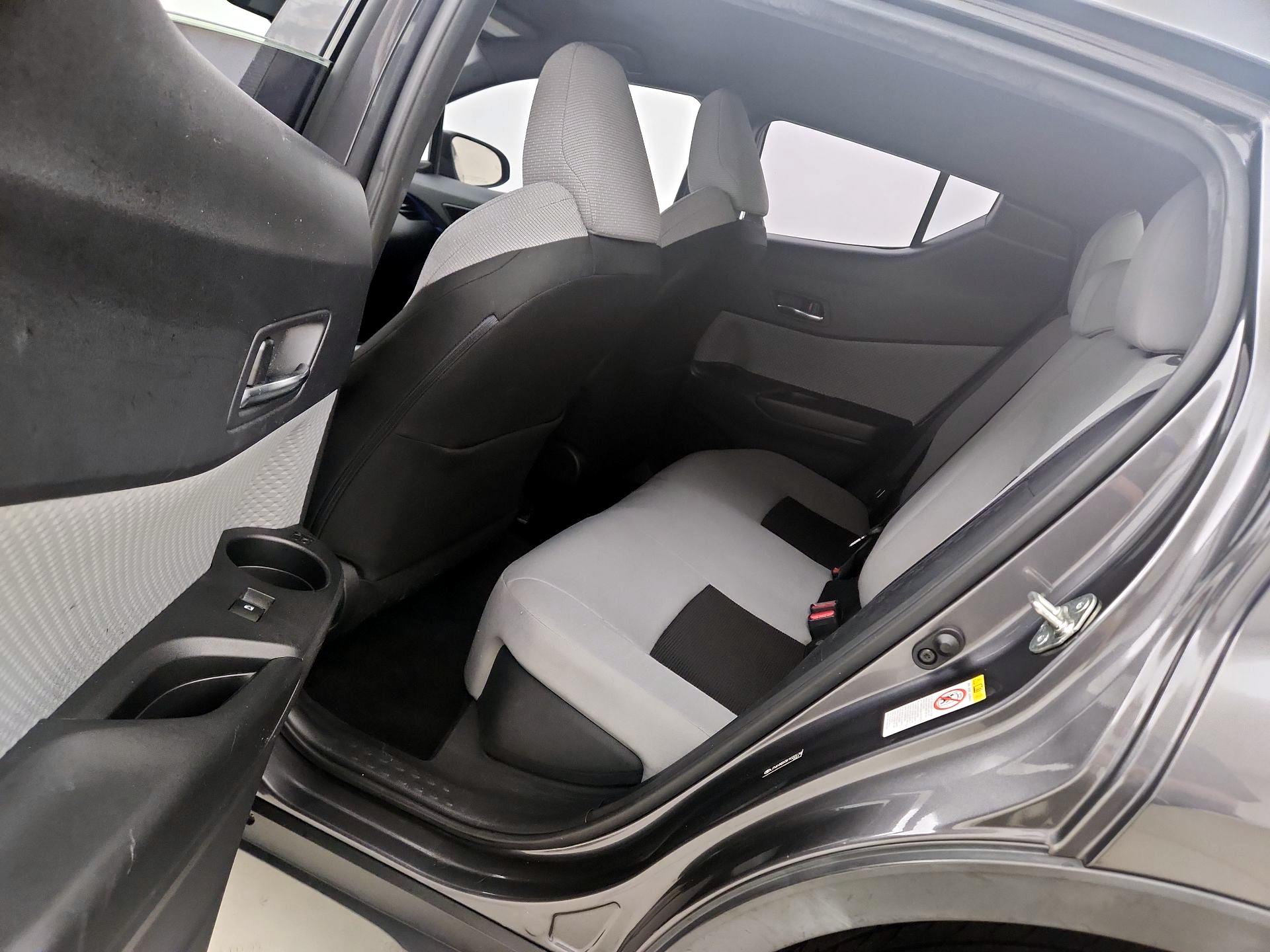 Thumbnail: 2019 Toyota C-HR - 19