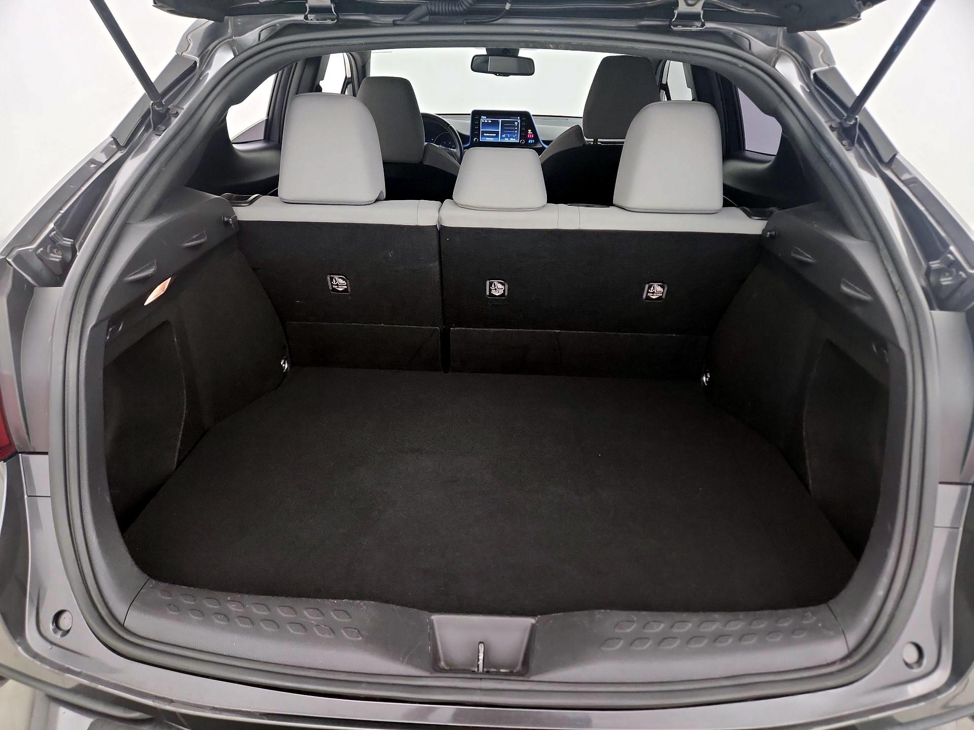 Thumbnail: 2019 Toyota C-HR - 20