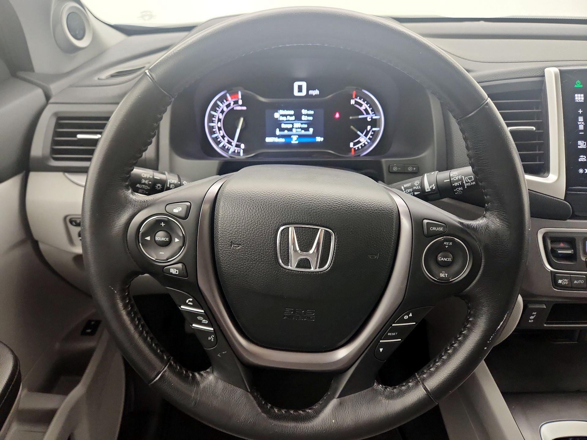 Thumbnail: 2016 Honda Pilot - 10