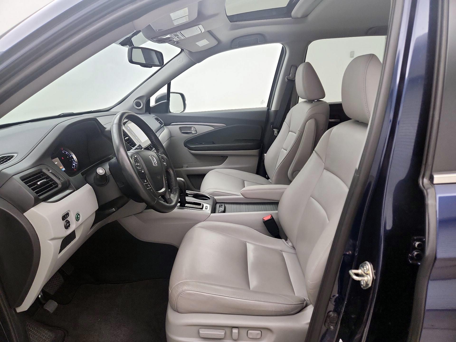 Thumbnail: 2016 Honda Pilot - 11