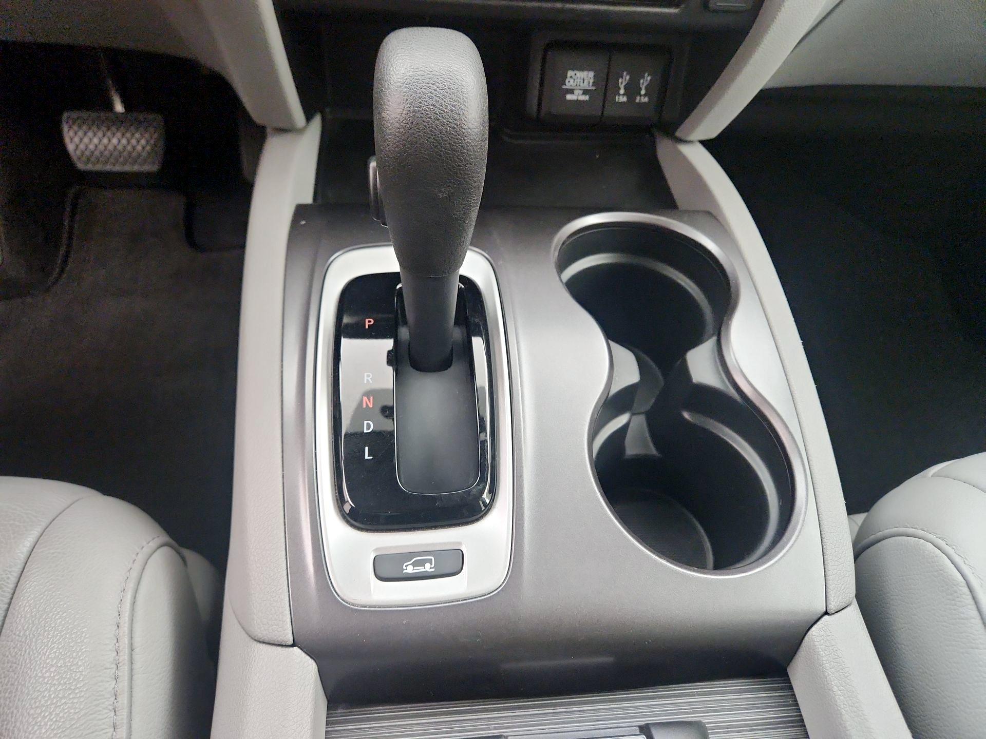 Thumbnail: 2016 Honda Pilot - 17