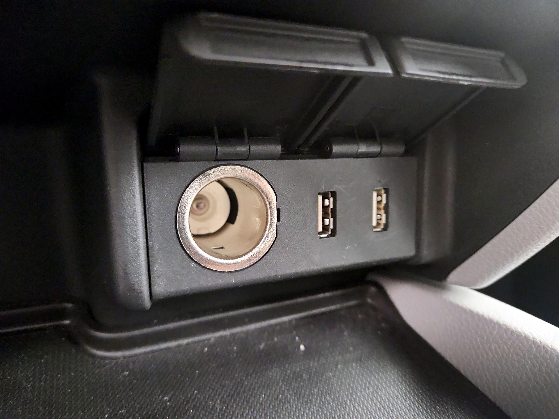 Thumbnail: 2016 Honda Pilot - 18