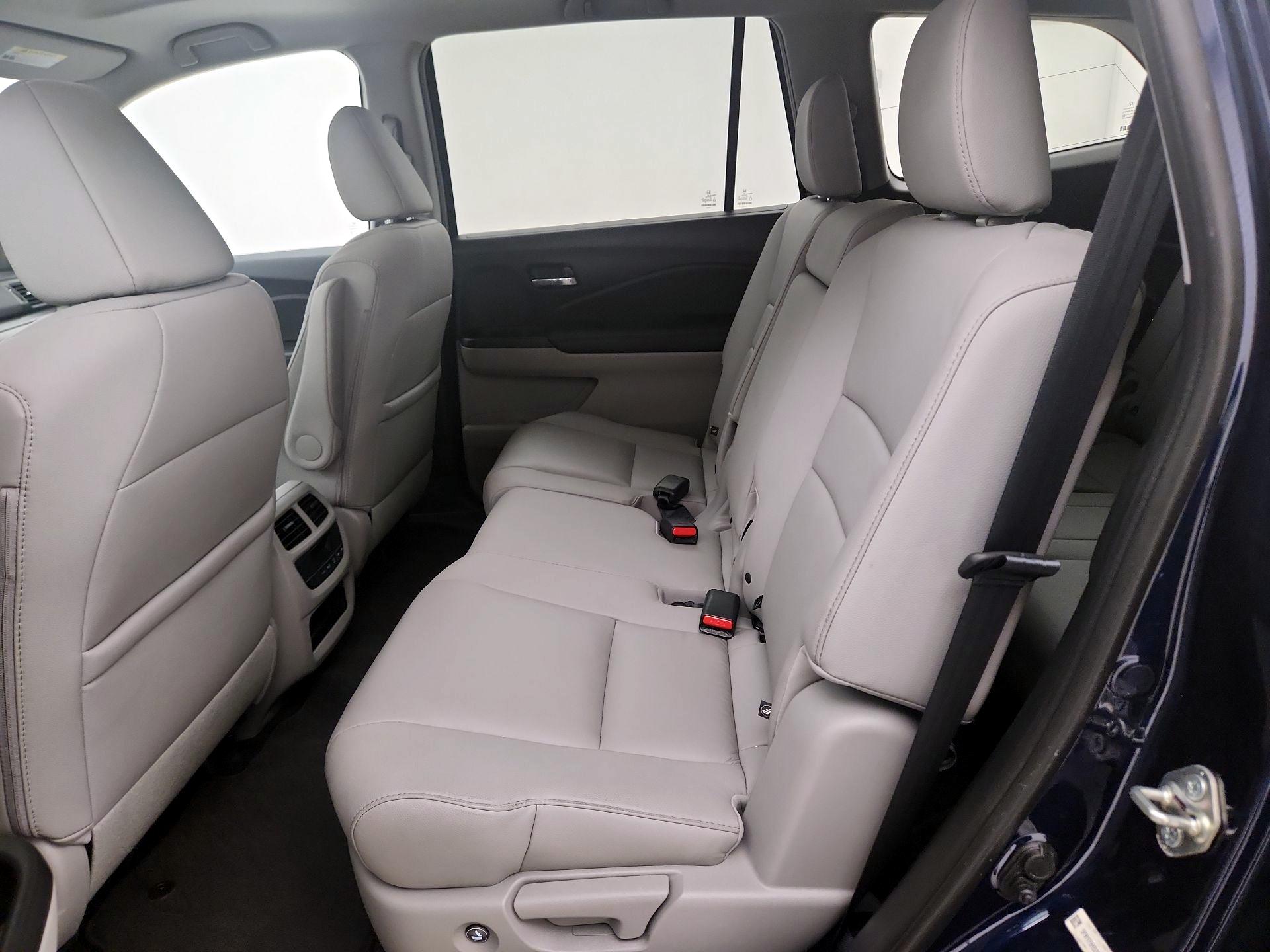 Thumbnail: 2016 Honda Pilot - 20