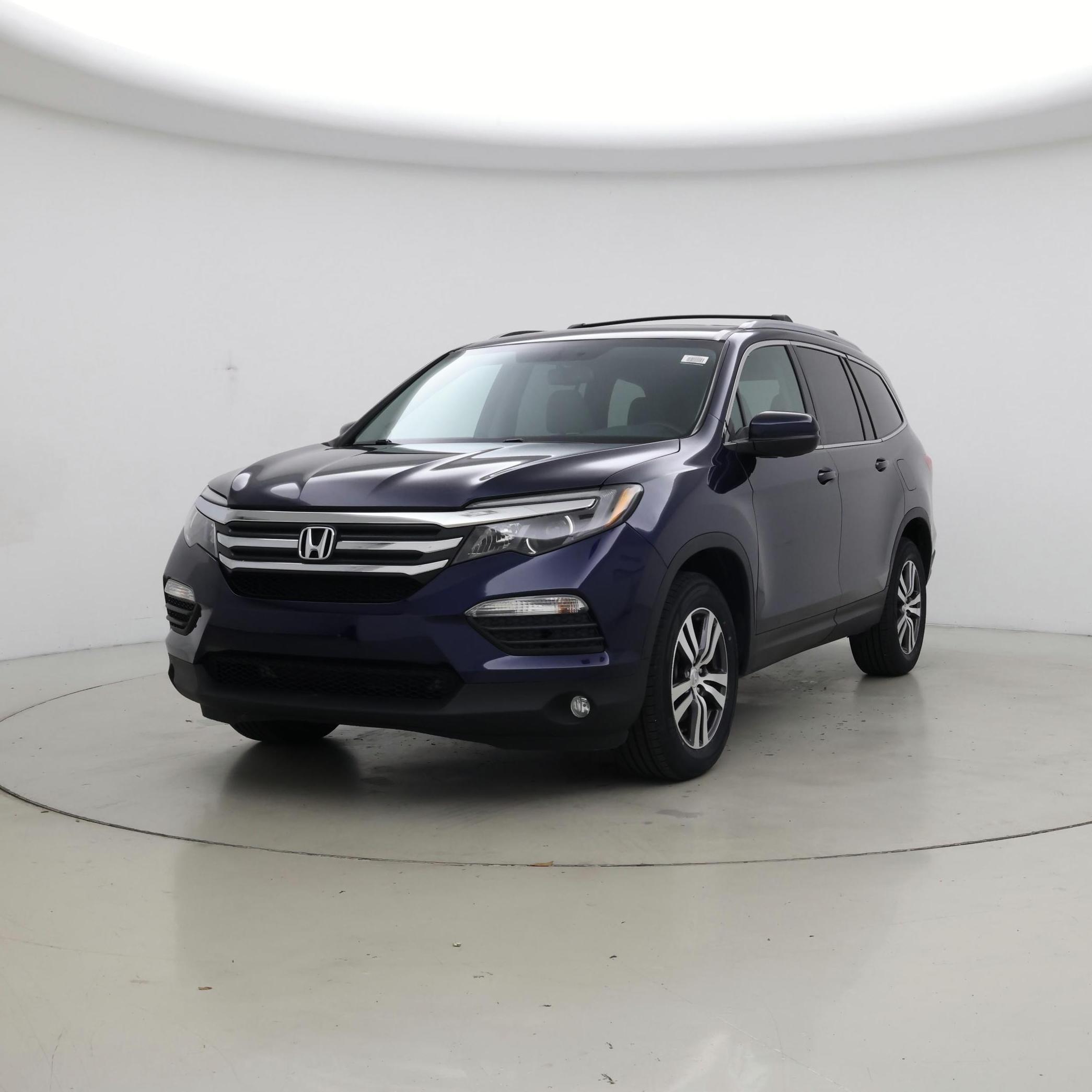 Thumbnail: 2016 Honda Pilot - 4