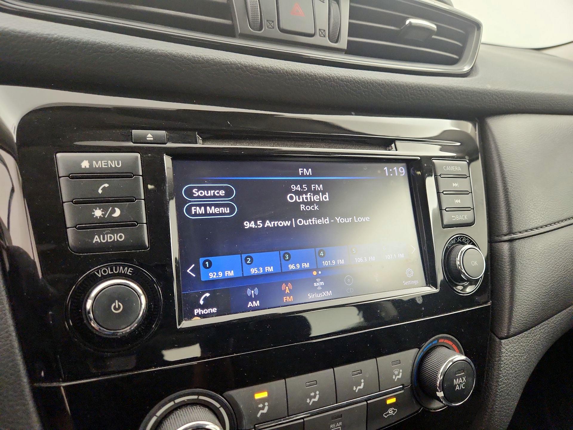 Thumbnail: 2019 Nissan Rogue - 15