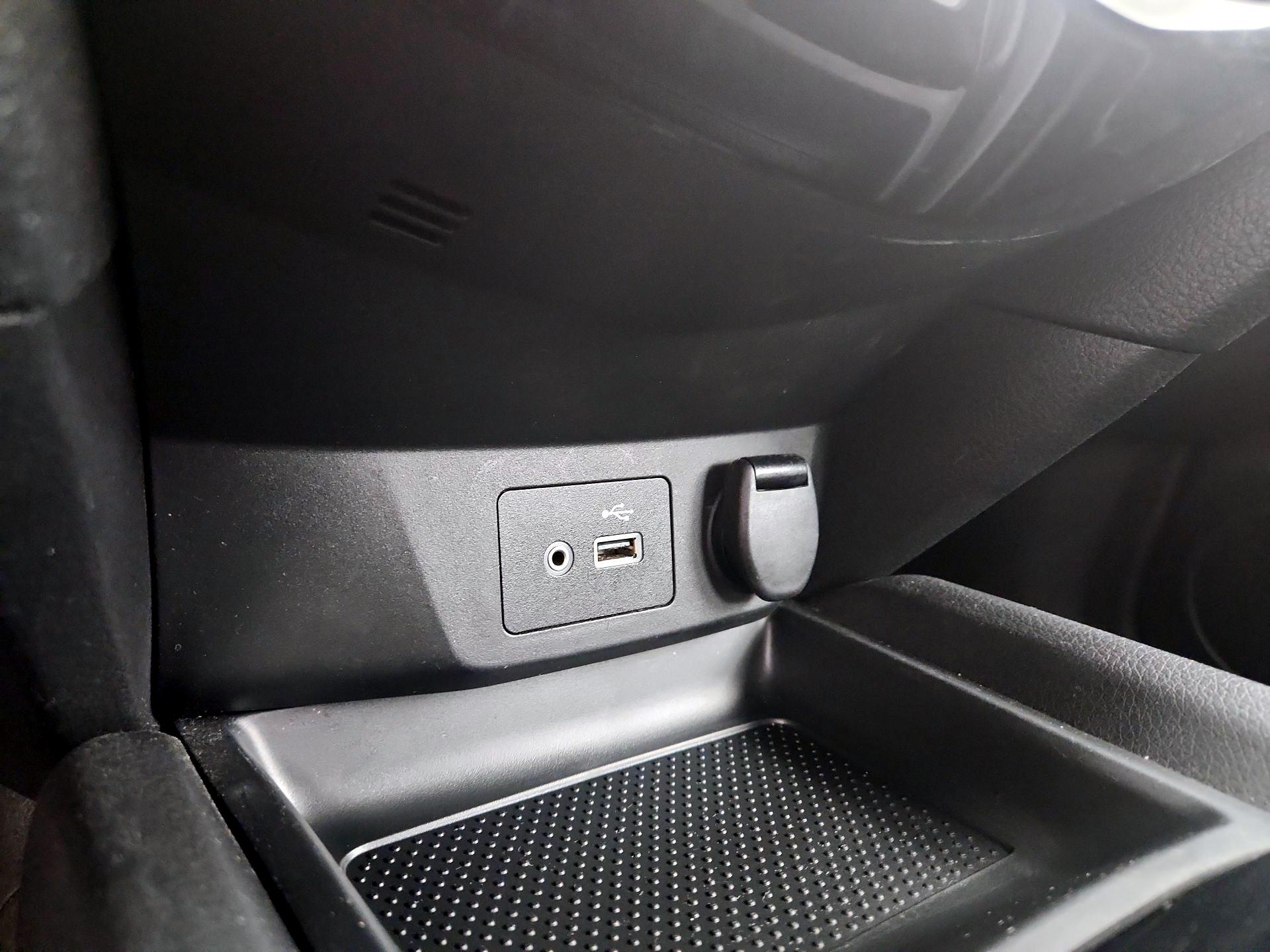 Thumbnail: 2019 Nissan Rogue - 18