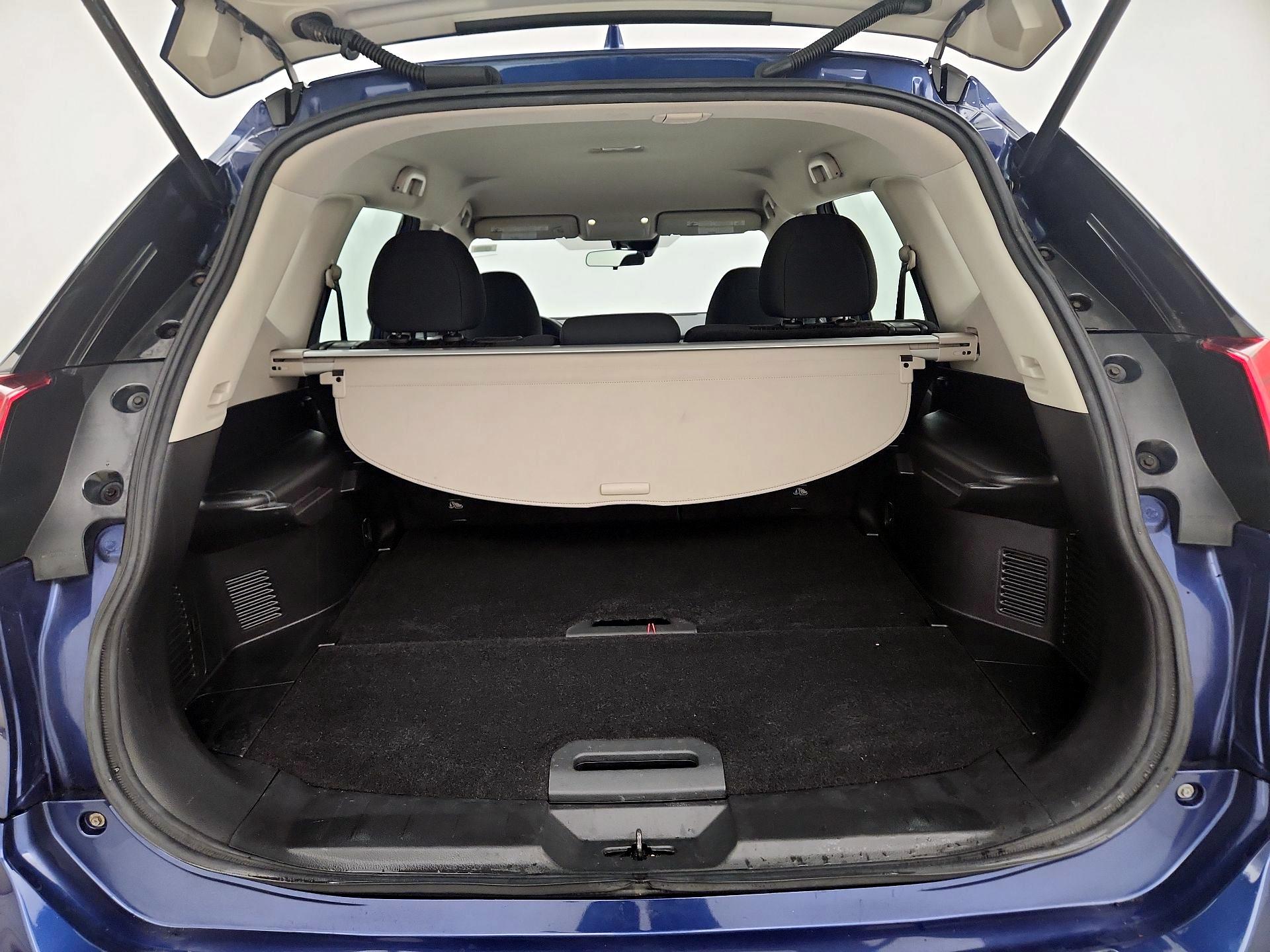 Thumbnail: 2019 Nissan Rogue - 20