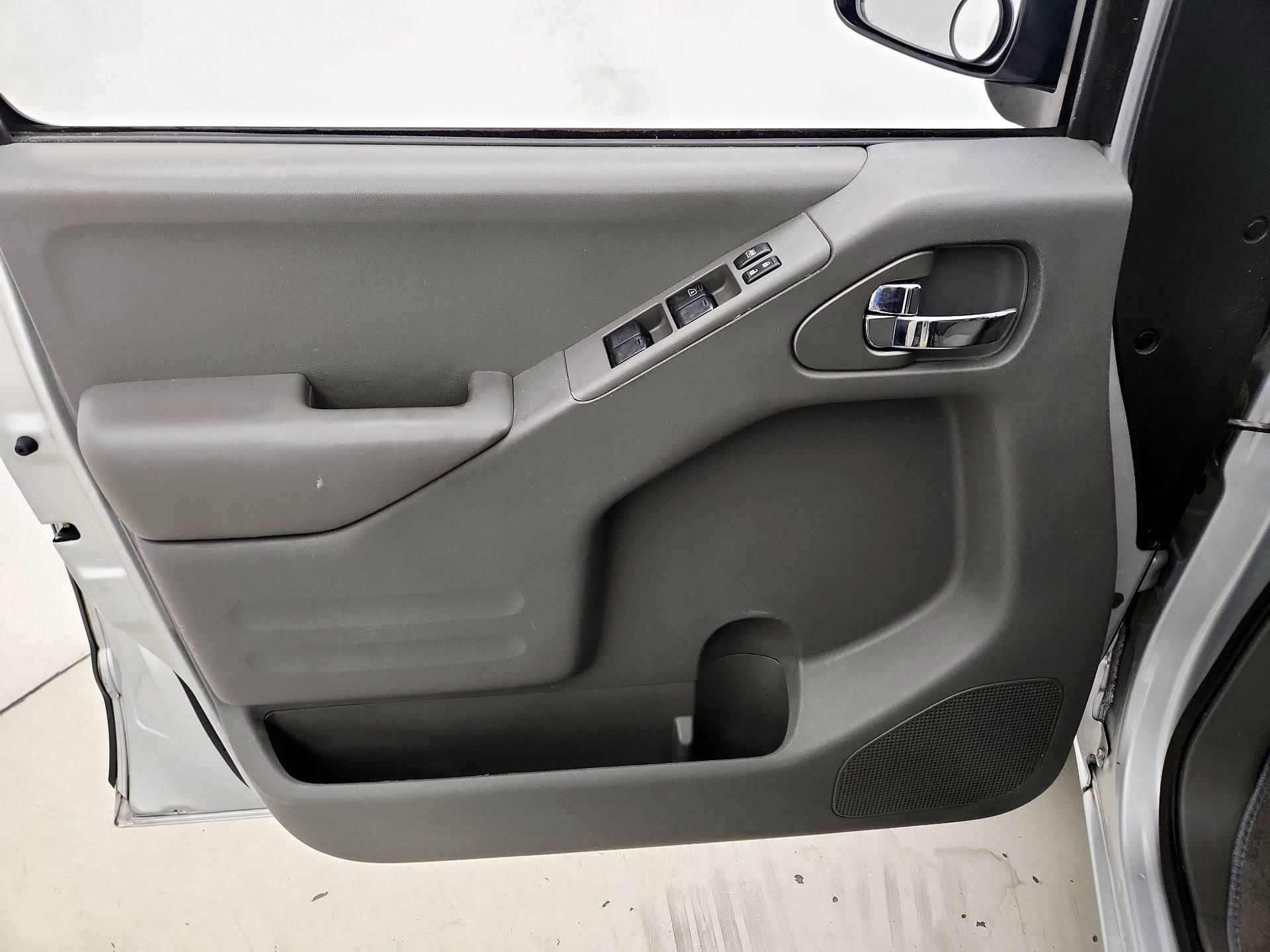 Thumbnail: 2016 Nissan Frontier - 12