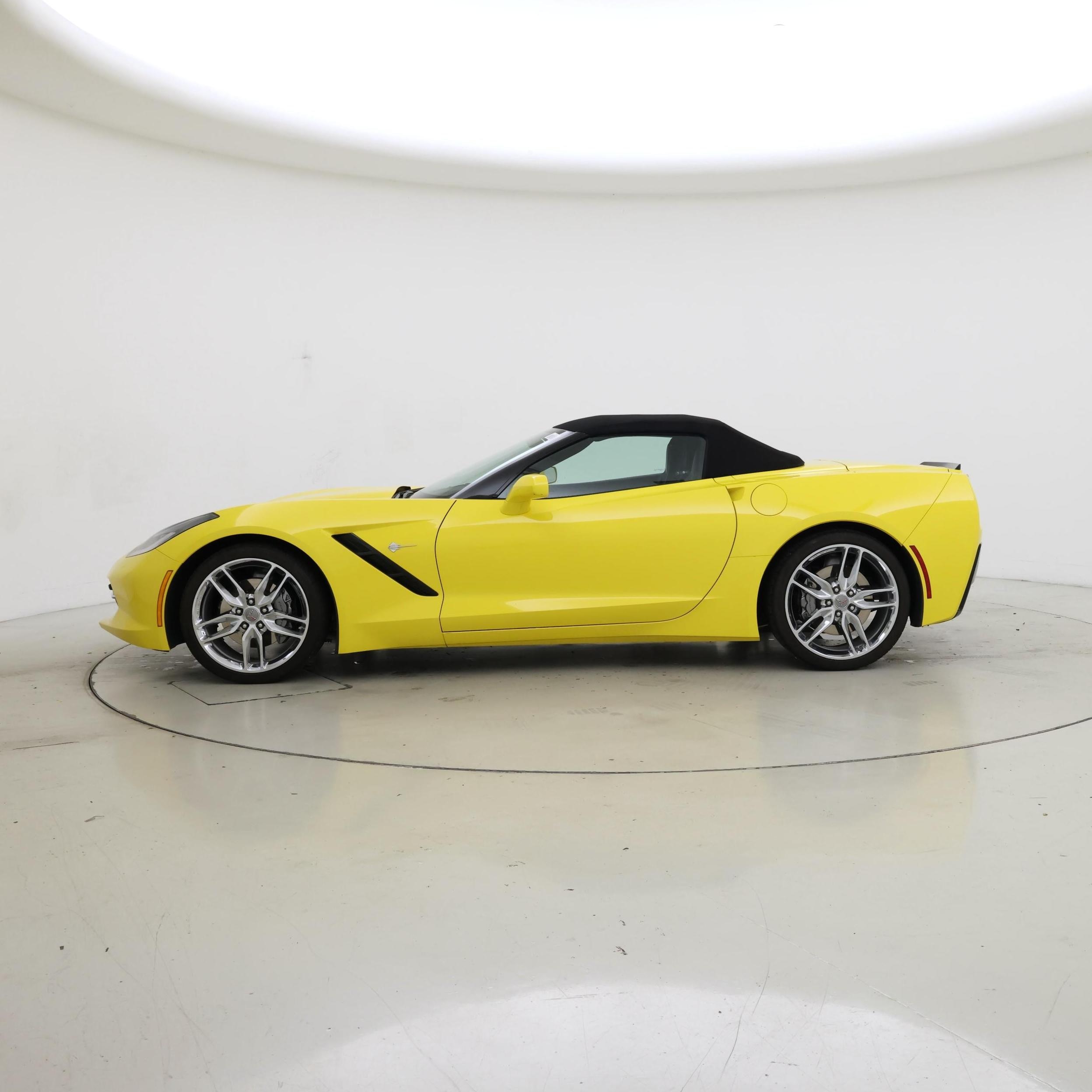 Thumbnail: 2018 Chevrolet Corvette - 3