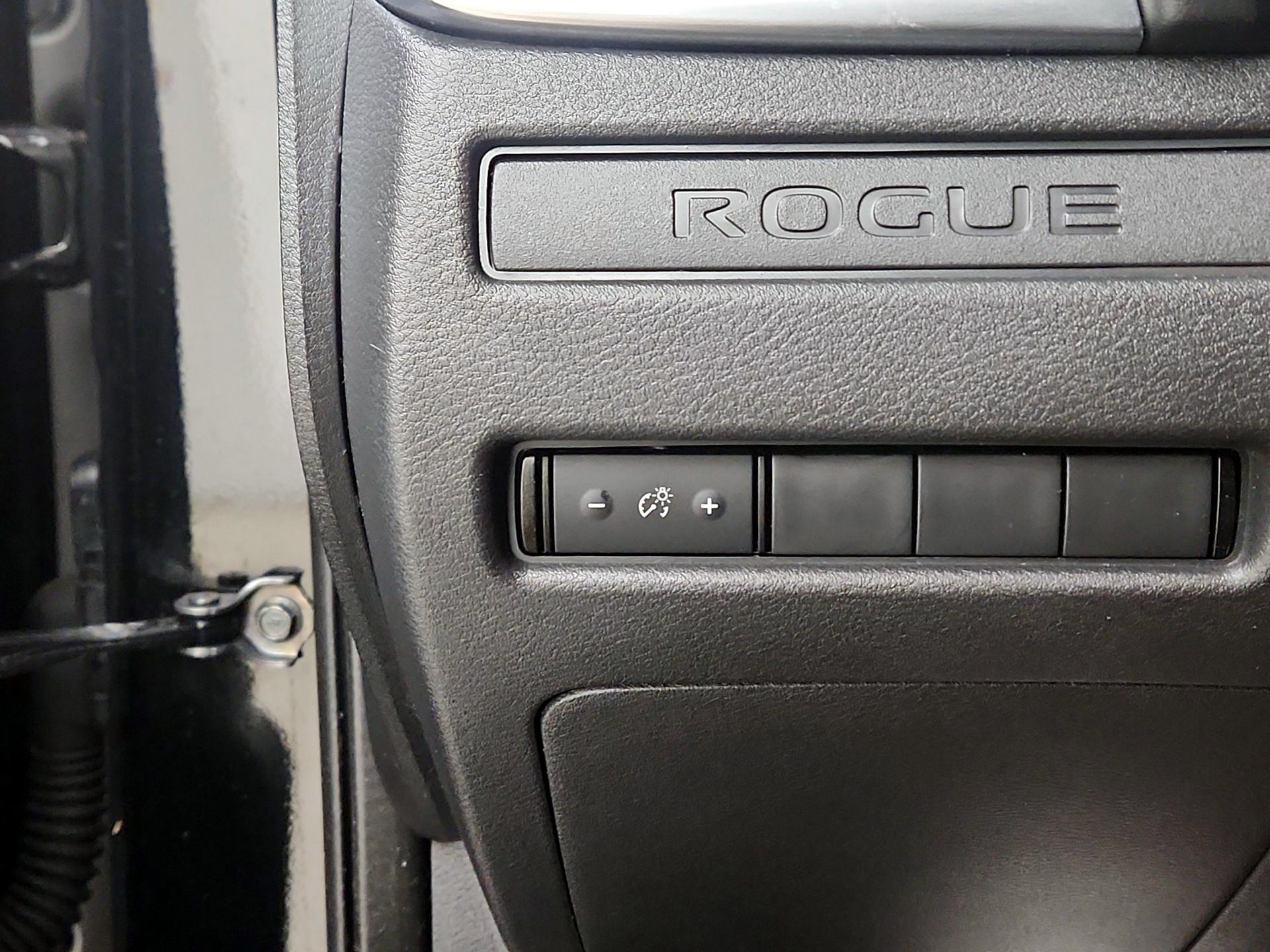 Thumbnail: 2023 Nissan Rogue - 13