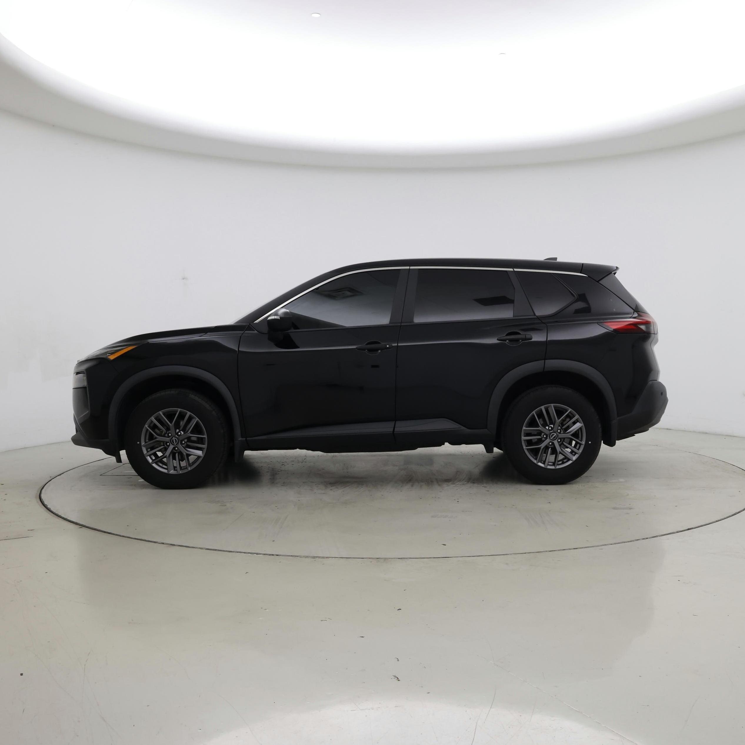Thumbnail: 2023 Nissan Rogue - 3