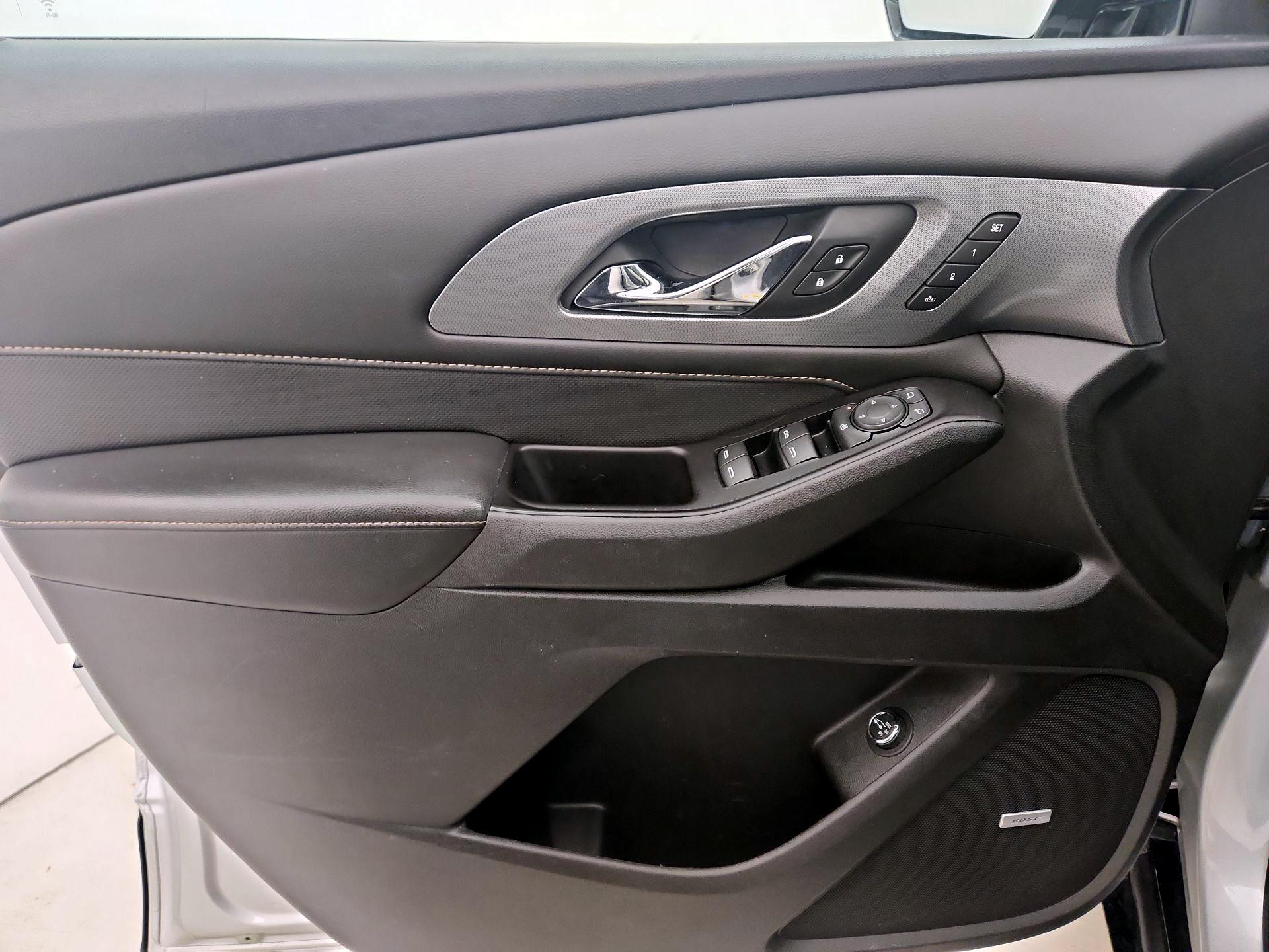 Thumbnail: 2018 Chevrolet Traverse - 12