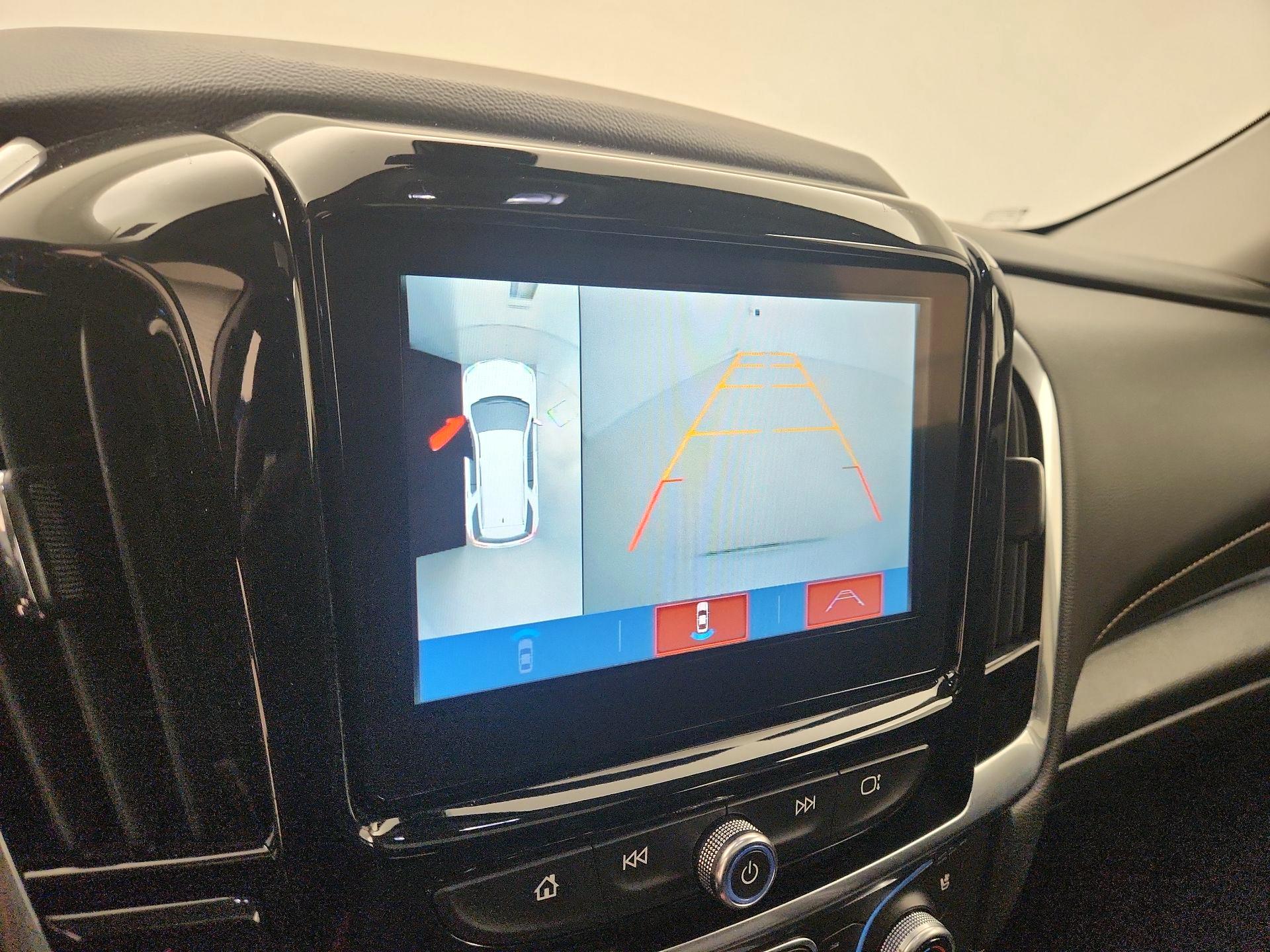 Thumbnail: 2018 Chevrolet Traverse - 15