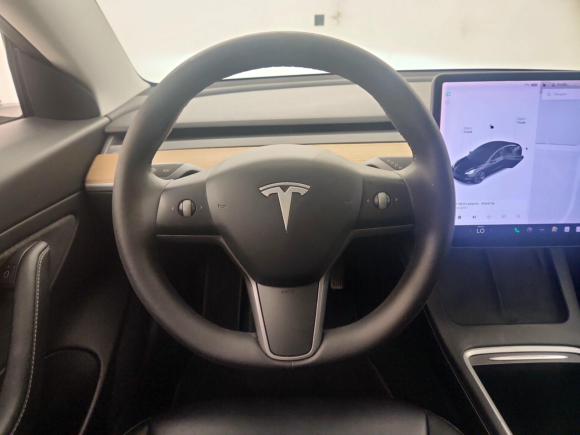 Thumbnail: 2021 Tesla Model 3 - 10