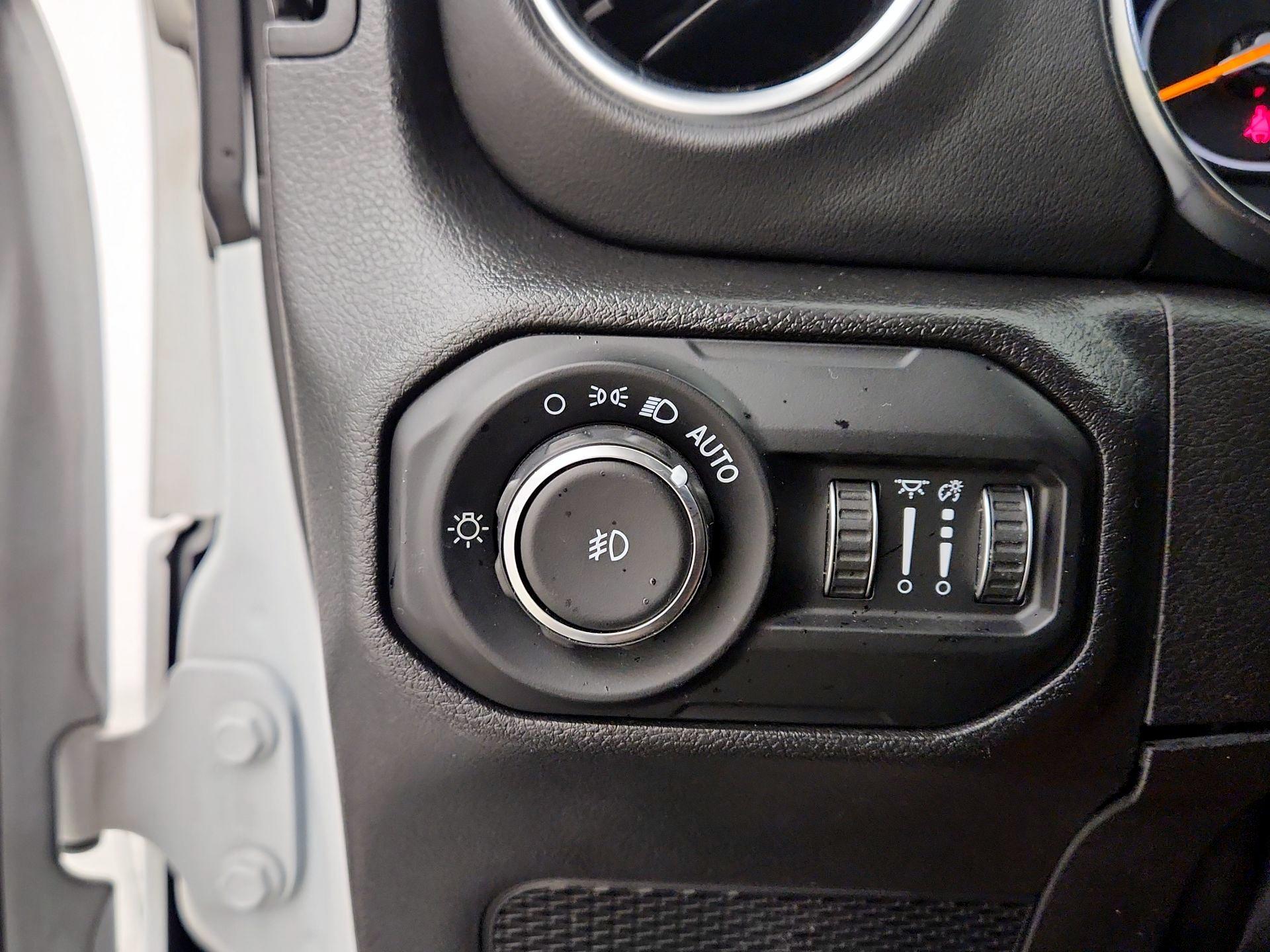 Thumbnail: 2022 Jeep Wrangler - 13