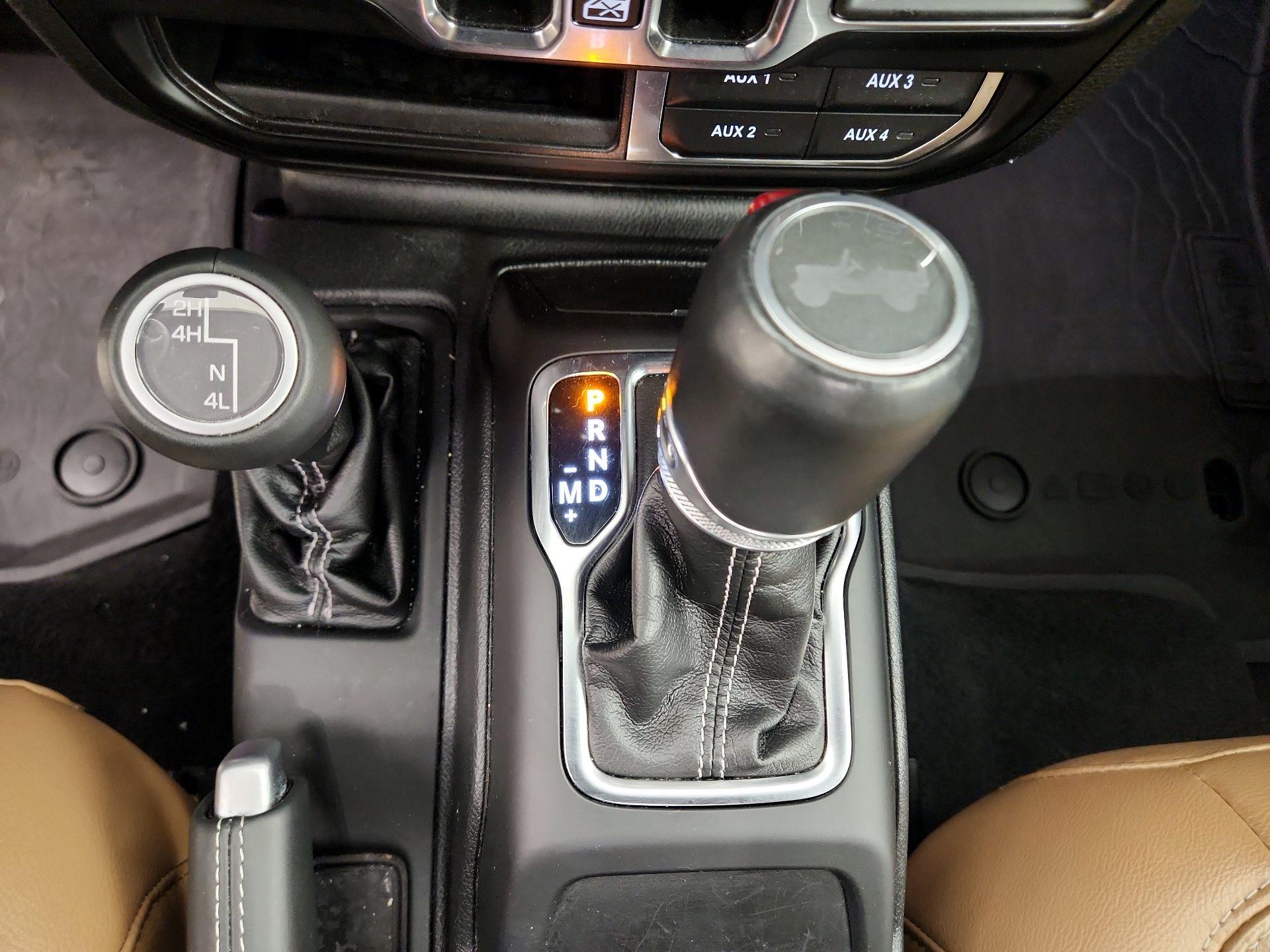 Thumbnail: 2022 Jeep Wrangler - 18