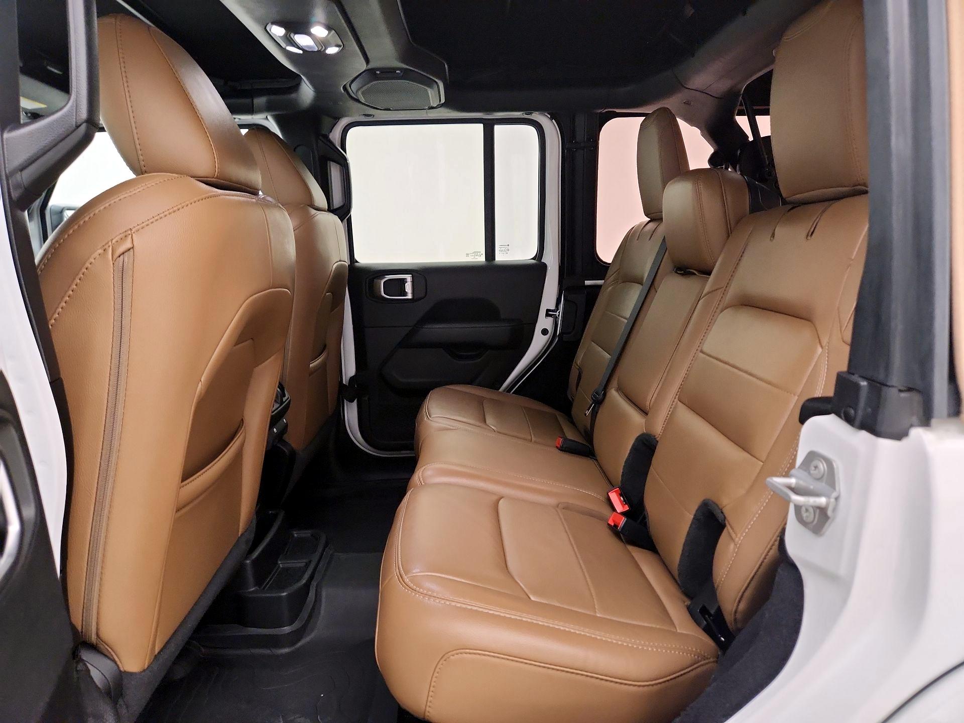 Thumbnail: 2022 Jeep Wrangler - 20