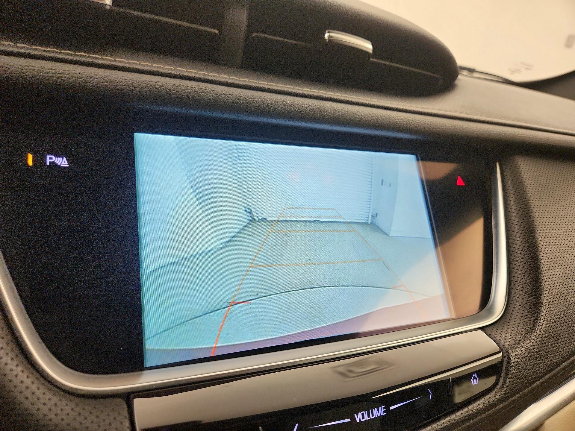 Thumbnail: 2019 Cadillac XT5 - 15