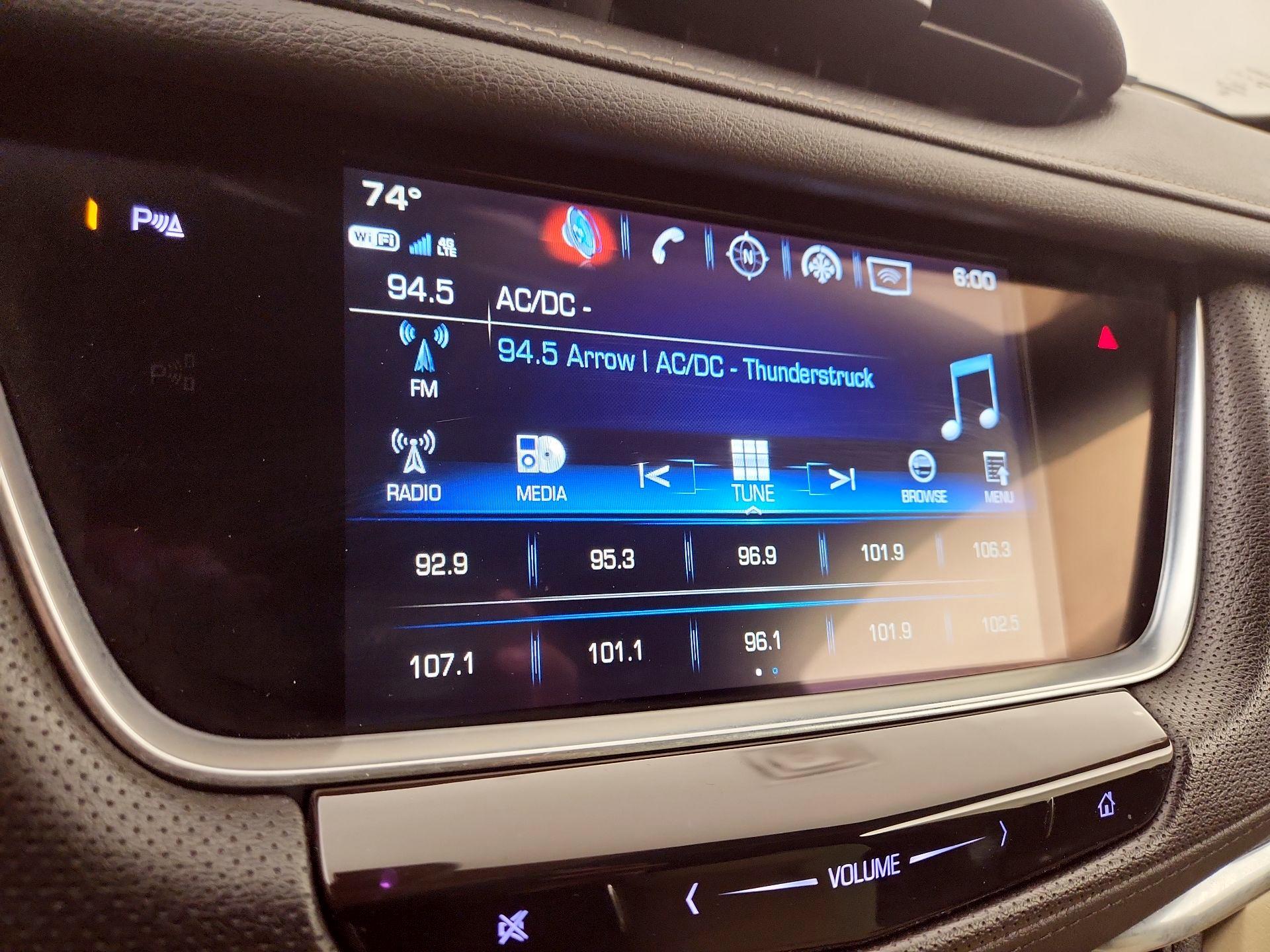 Thumbnail: 2019 Cadillac XT5 - 16