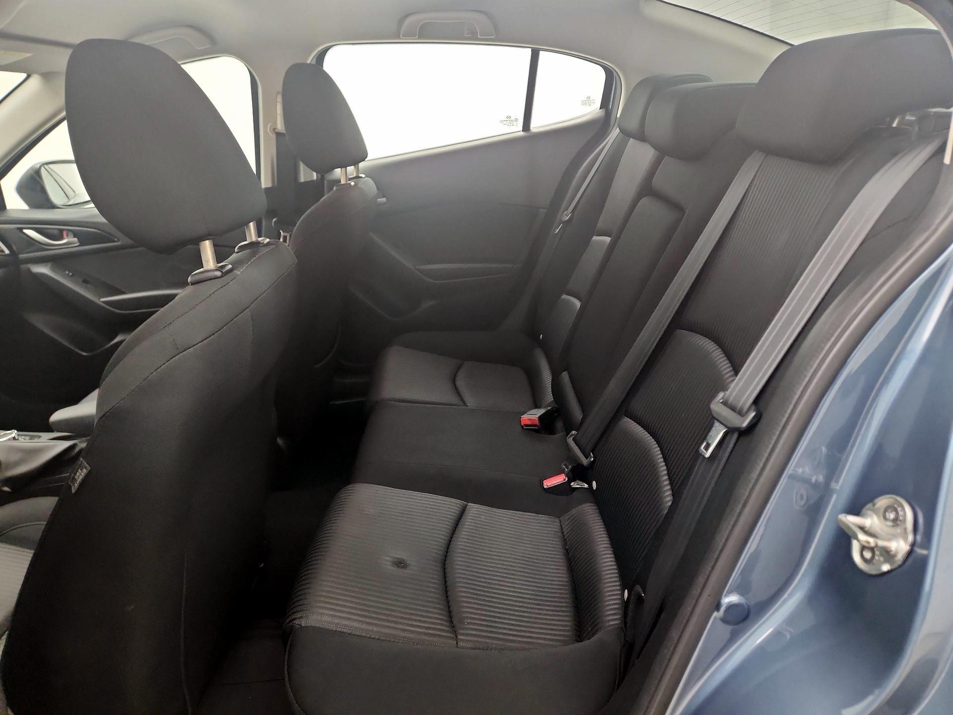 Thumbnail: 2016 Mazda Mazda3 - 19