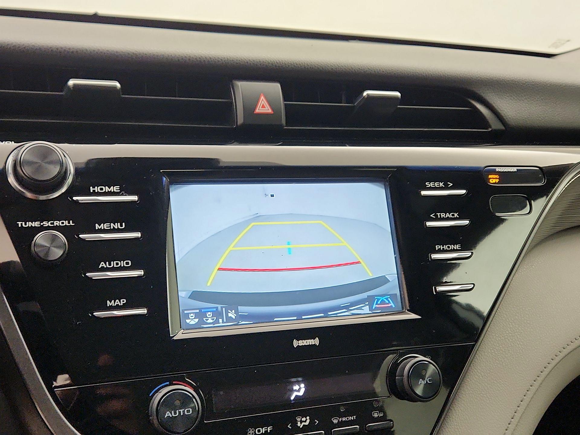 Thumbnail: 2020 Toyota Camry - 14