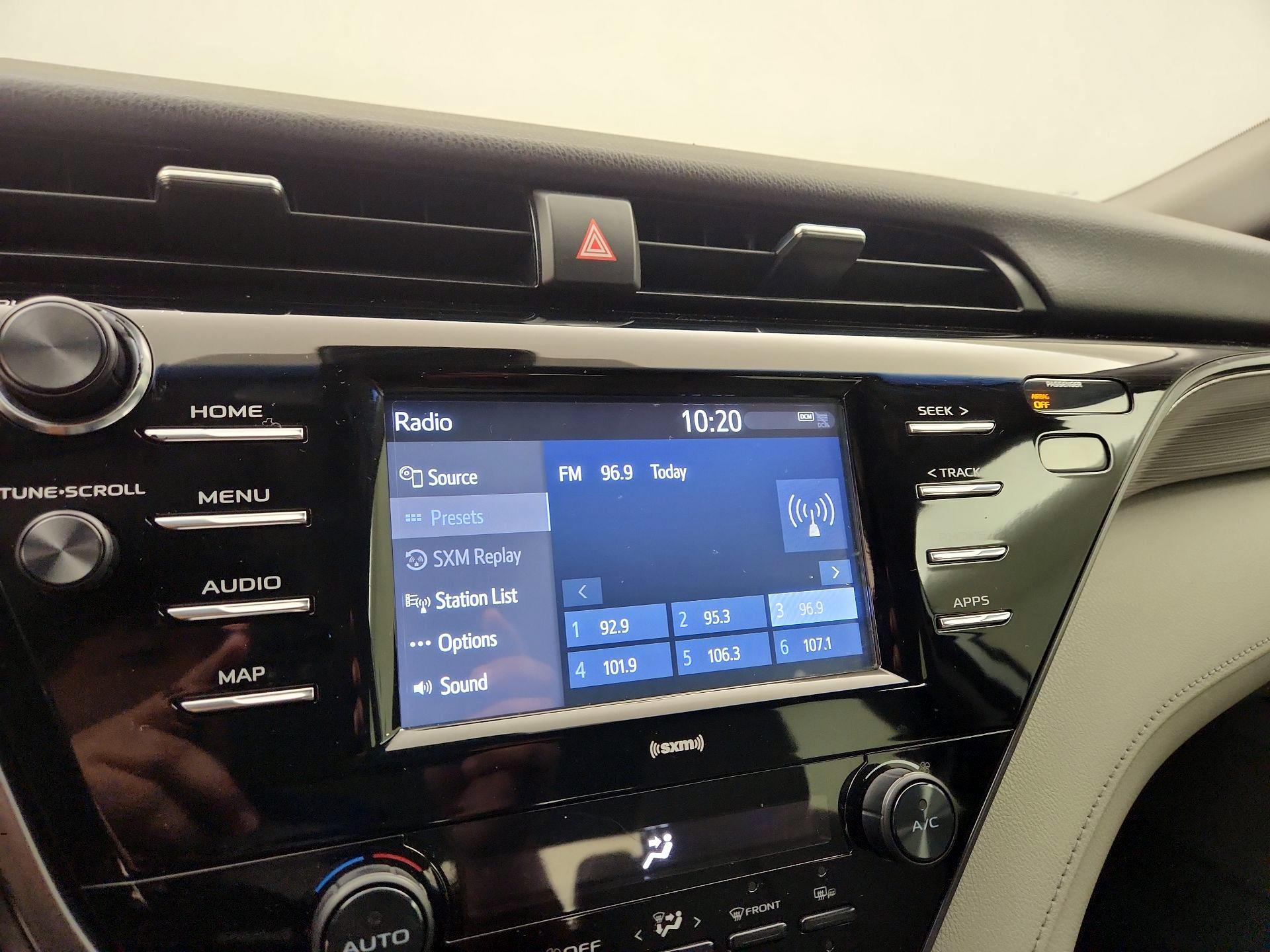 Thumbnail: 2020 Toyota Camry - 15