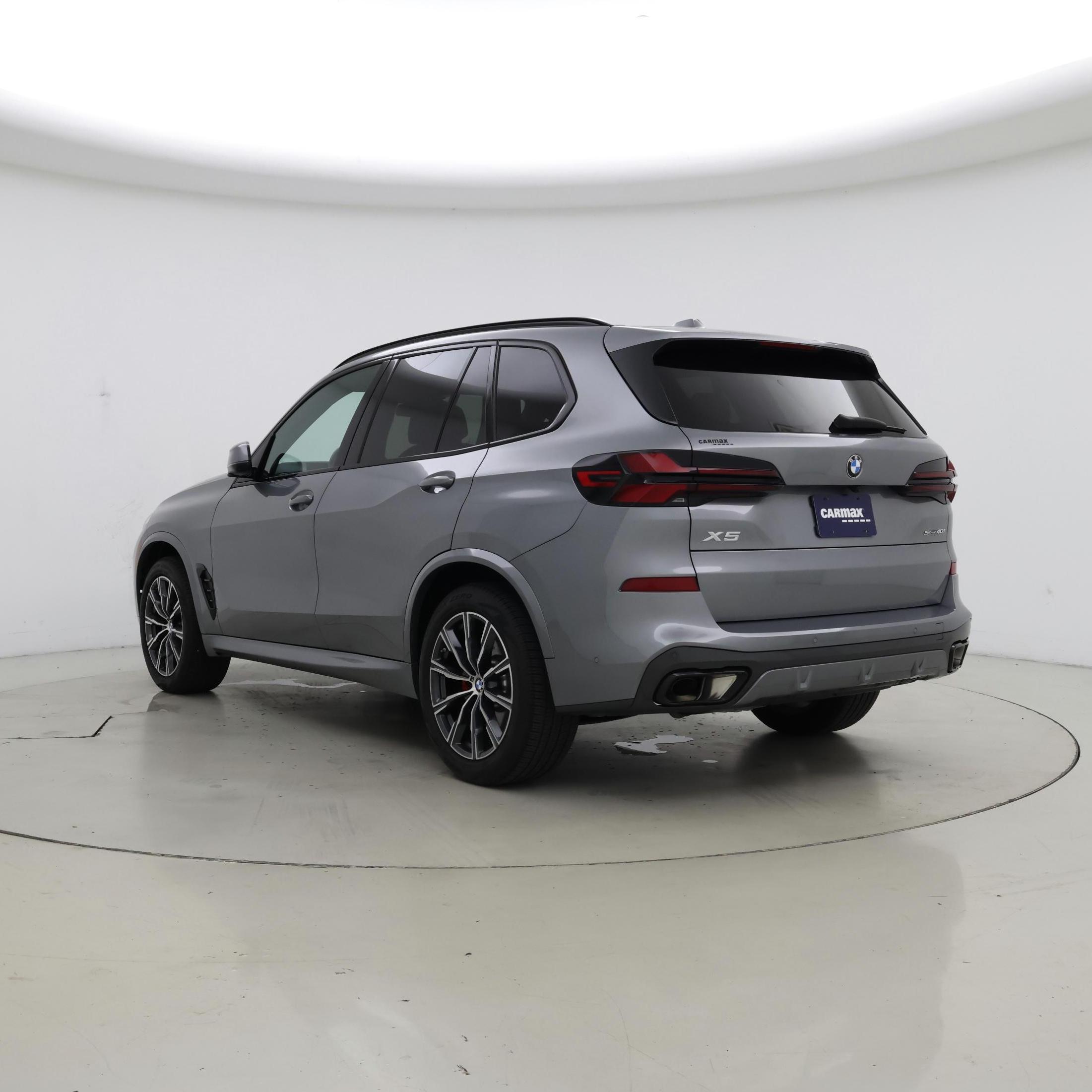 Thumbnail: 2024 BMW X5 - 2