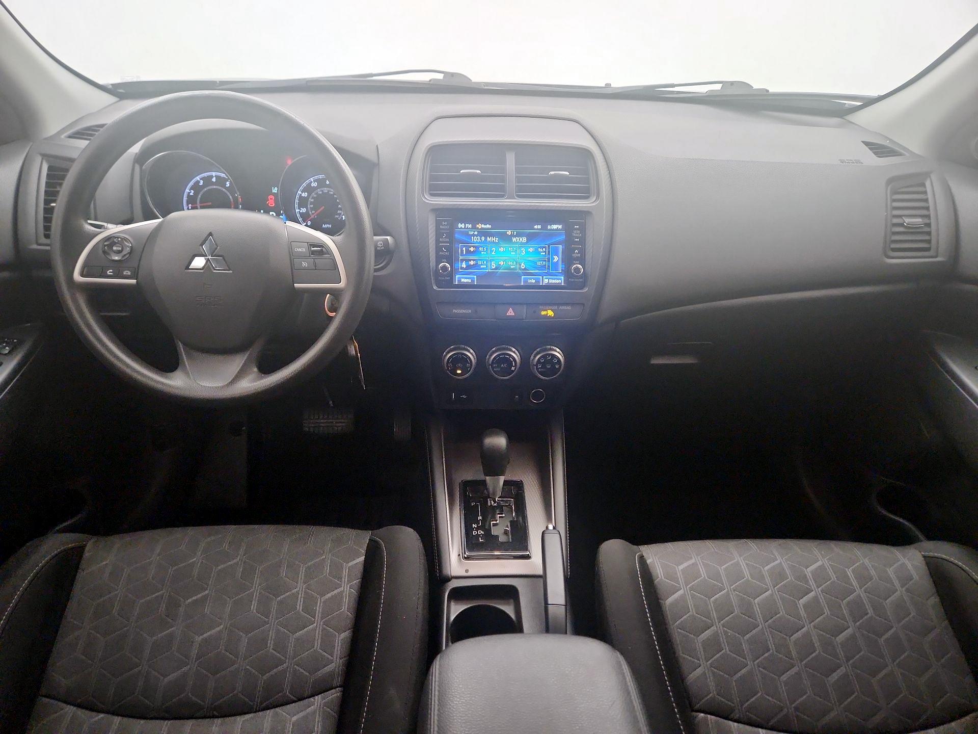 Thumbnail: 2021 Mitsubishi Outlander Sport - 9