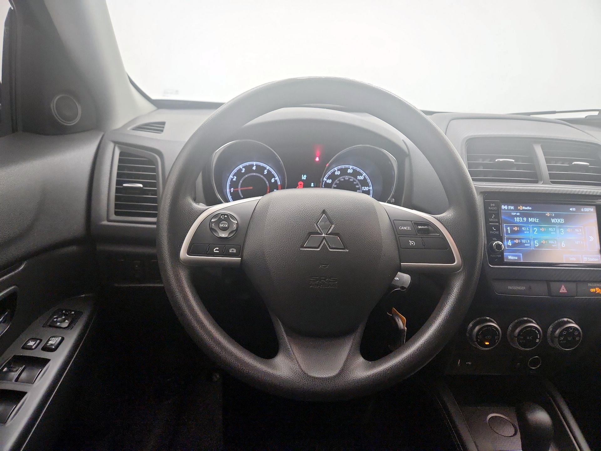 Thumbnail: 2021 Mitsubishi Outlander Sport - 10